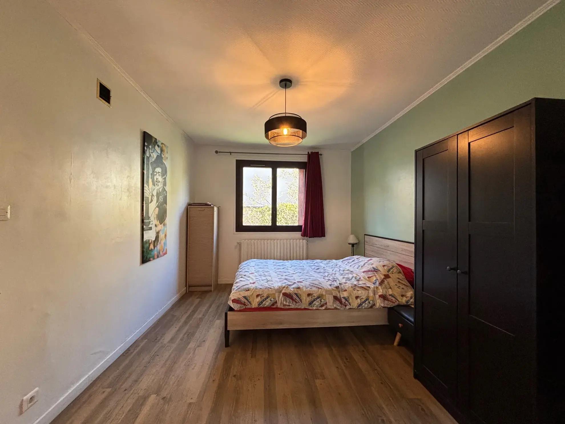 Belle maison familiale de 118 m² à Saint-Étienne Bel Air avec jardin et garage 