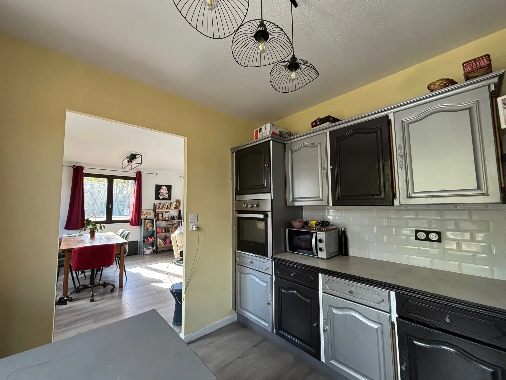 Belle maison familiale de 118 m² à Saint-Étienne Bel Air avec jardin et garage 