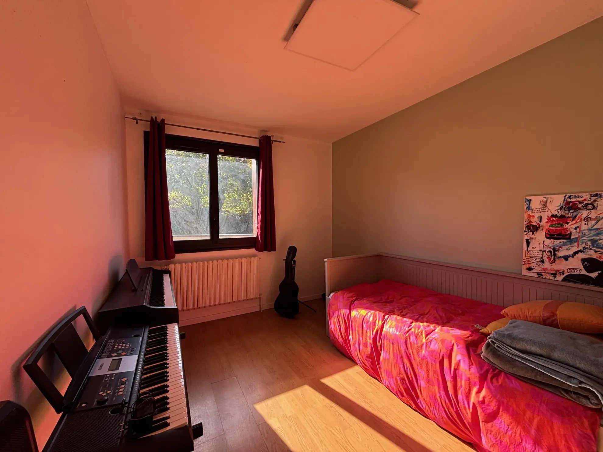 Belle maison familiale de 118 m² à Saint-Étienne Bel Air avec jardin et garage 