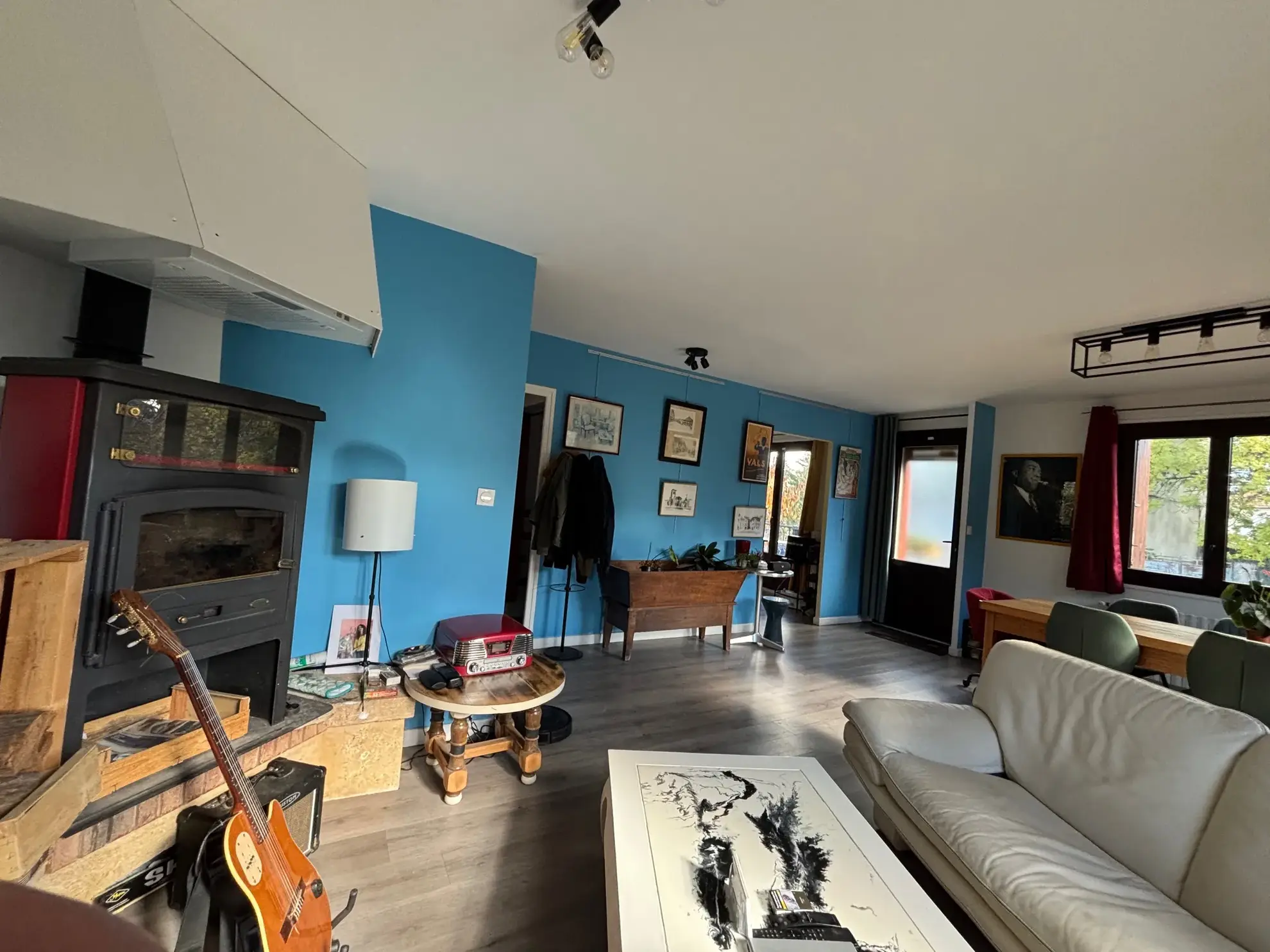 Belle maison familiale de 118 m² à Saint-Étienne Bel Air avec jardin et garage 