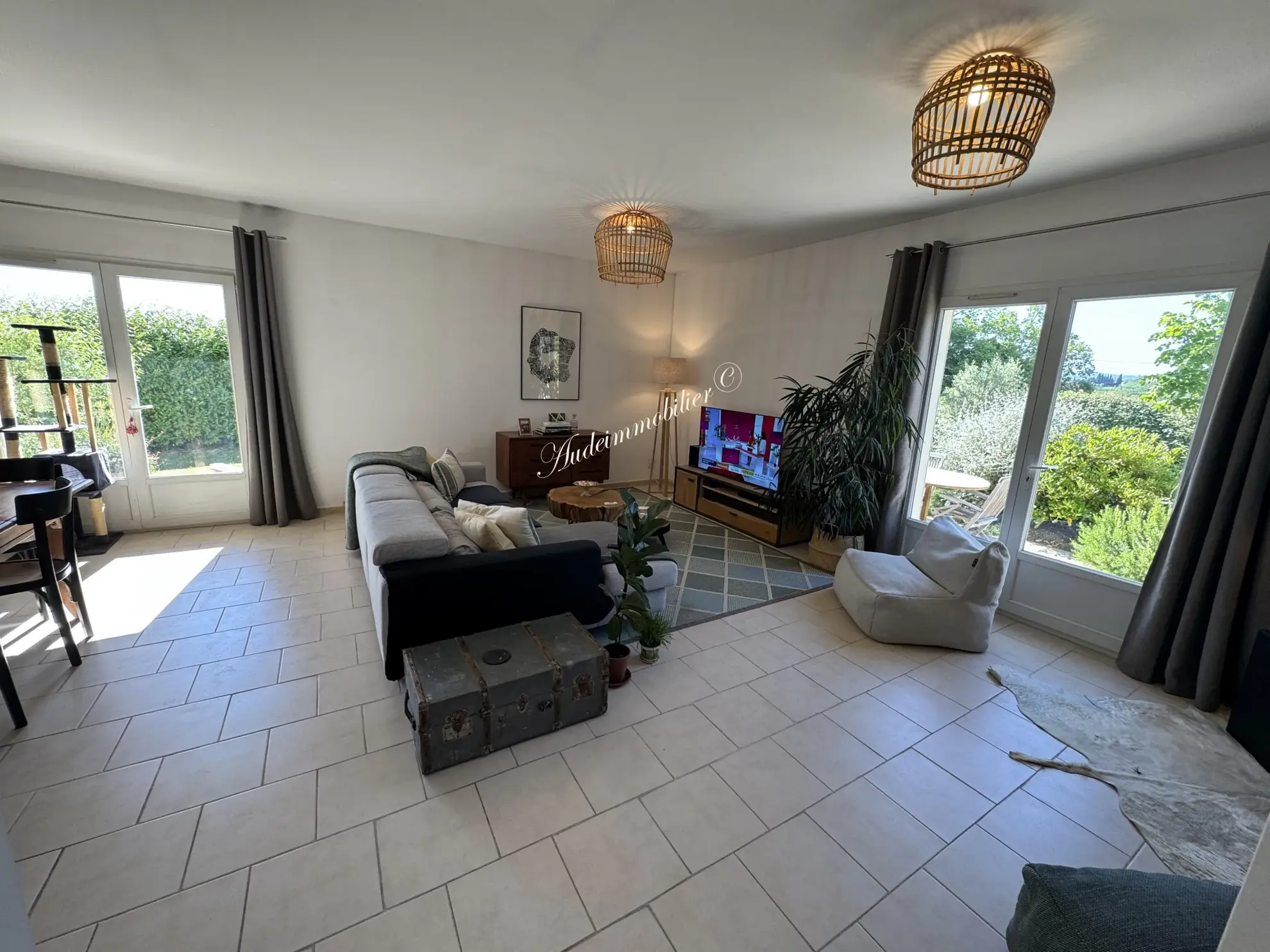 Villa récente de plain-pied avec jardin à Limoux et ses environs 