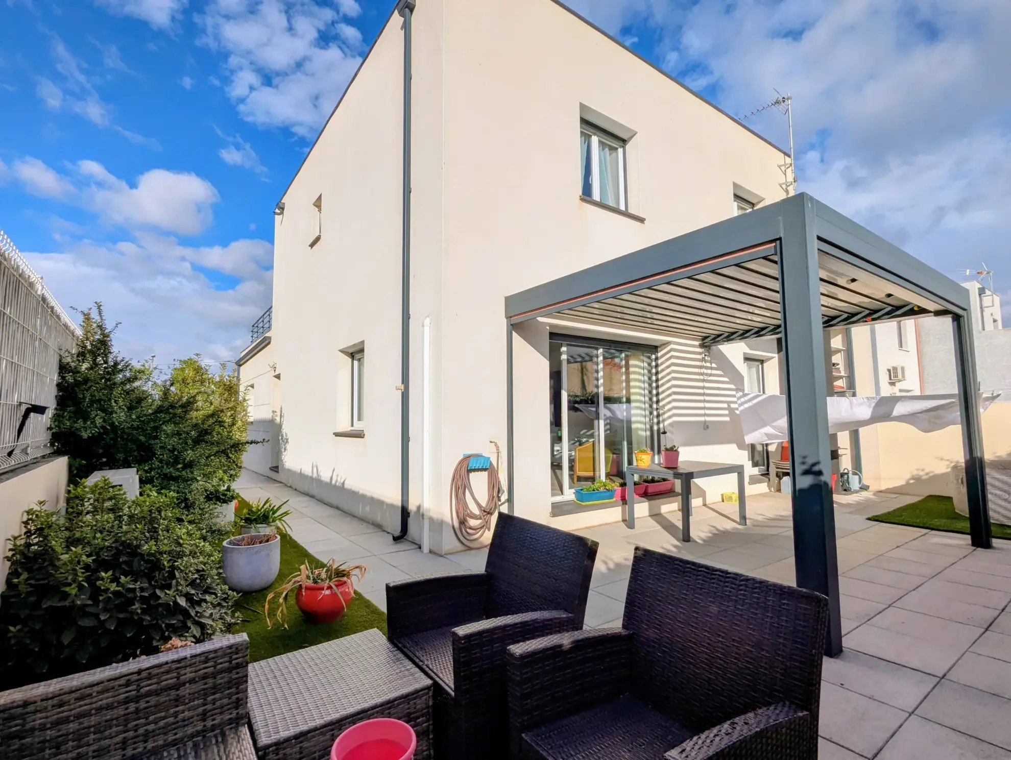 Belle maison récente 5 pièces avec jardin et garage à Saint-Marcel-sur-Aude