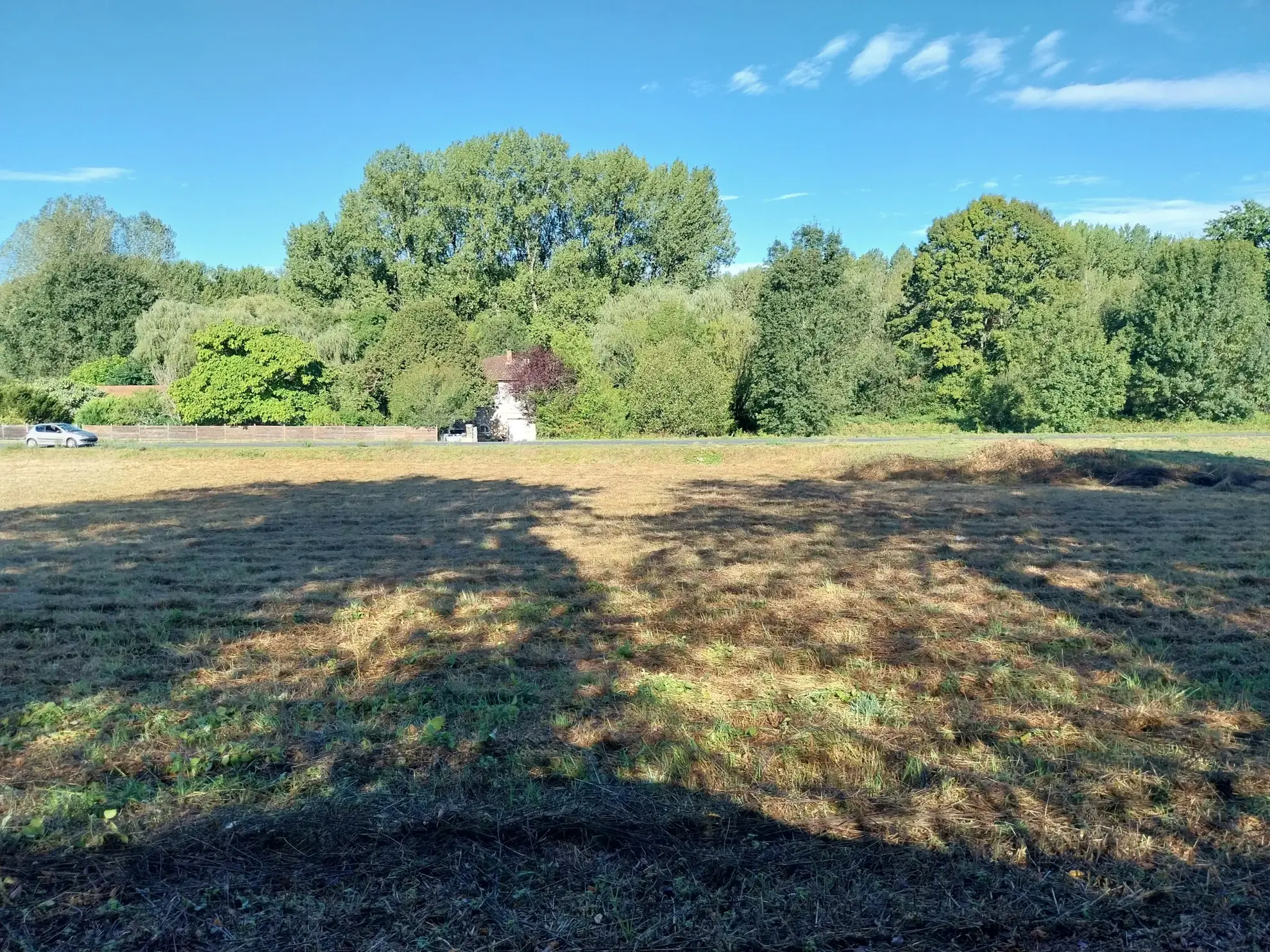 Terrain constructible de 1700 m² à Chancelade près de Périgueux