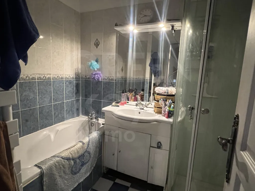 Maison ancienne de 160,5 m² avec jardin à Saint-Maurice-Thizouaille (89110) pour vente 