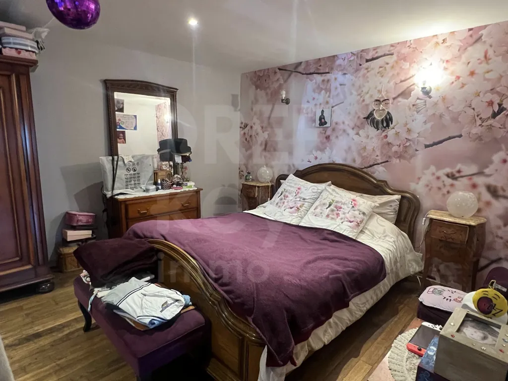 Maison ancienne de 160,5 m² avec jardin à Saint-Maurice-Thizouaille (89110) pour vente 