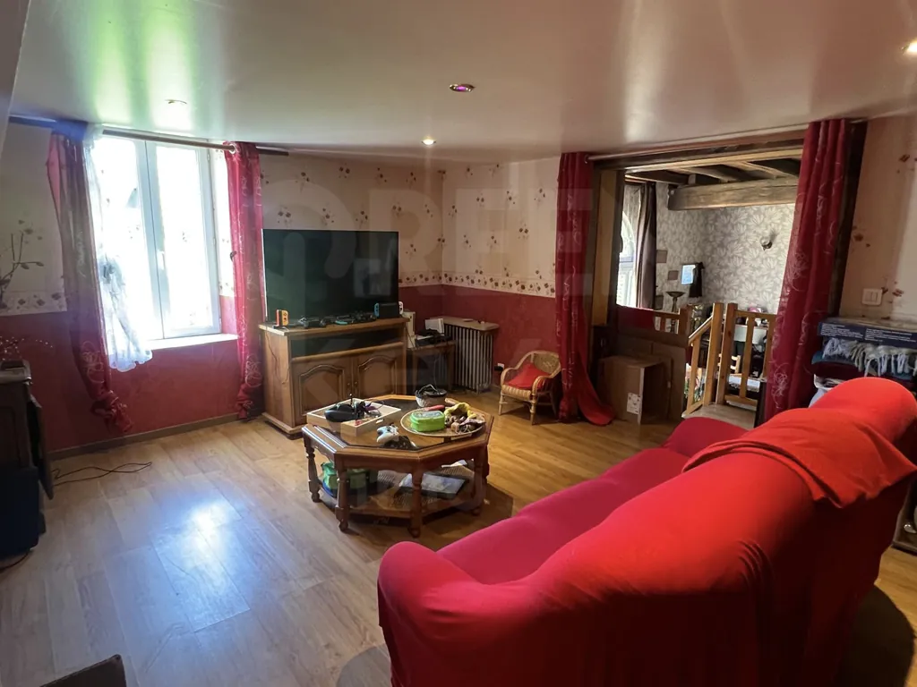 Maison ancienne de 160,5 m² avec jardin à Saint-Maurice-Thizouaille (89110) pour vente 