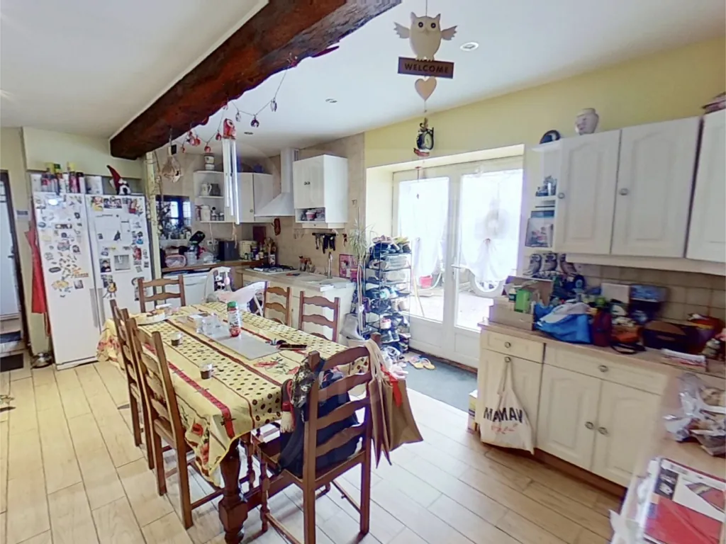 Maison ancienne de 160,5 m² avec jardin à Saint-Maurice-Thizouaille (89110) pour vente 