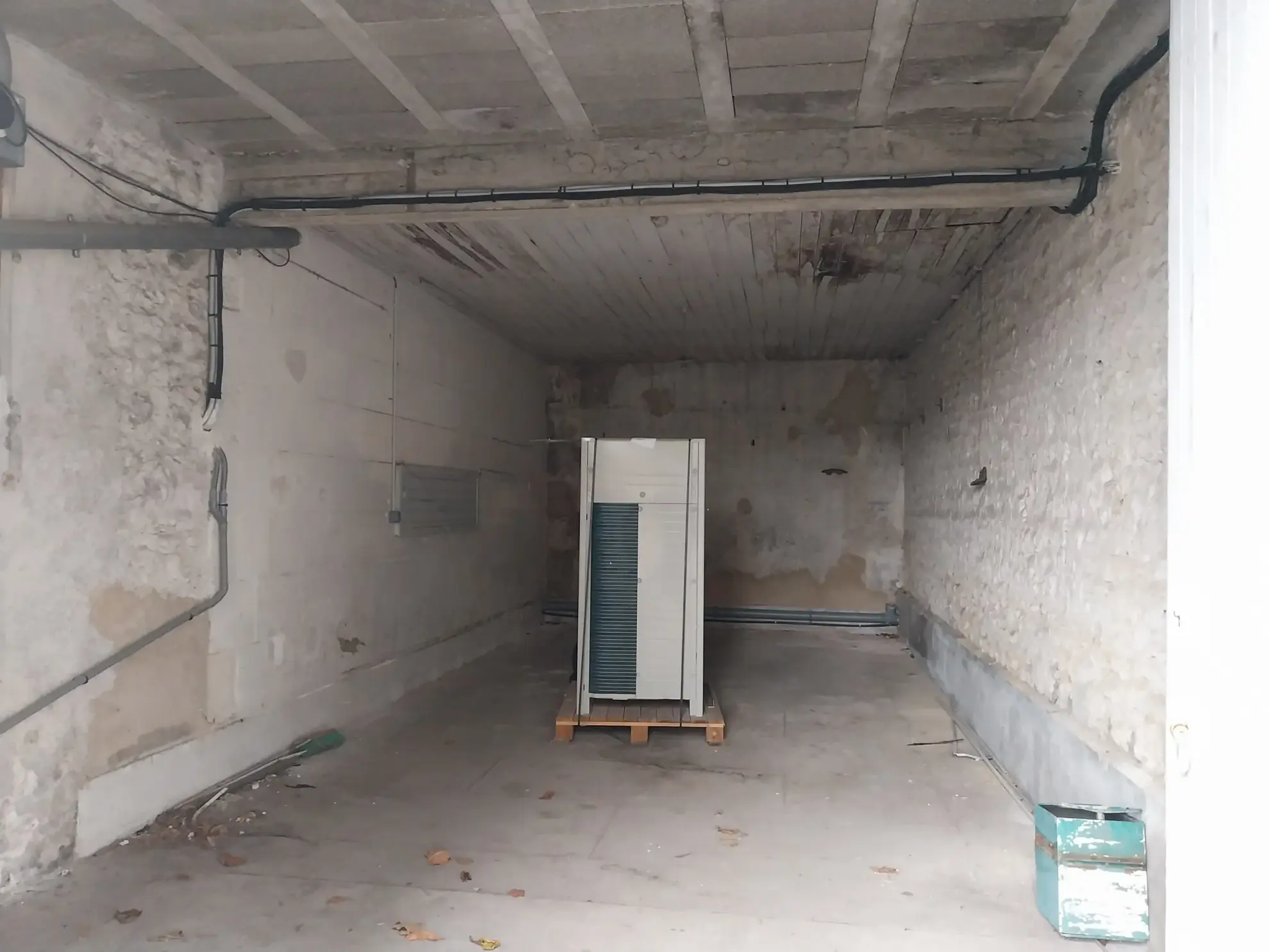 Ensemble immobilier commercial et professionnel à vendre à Cognac 