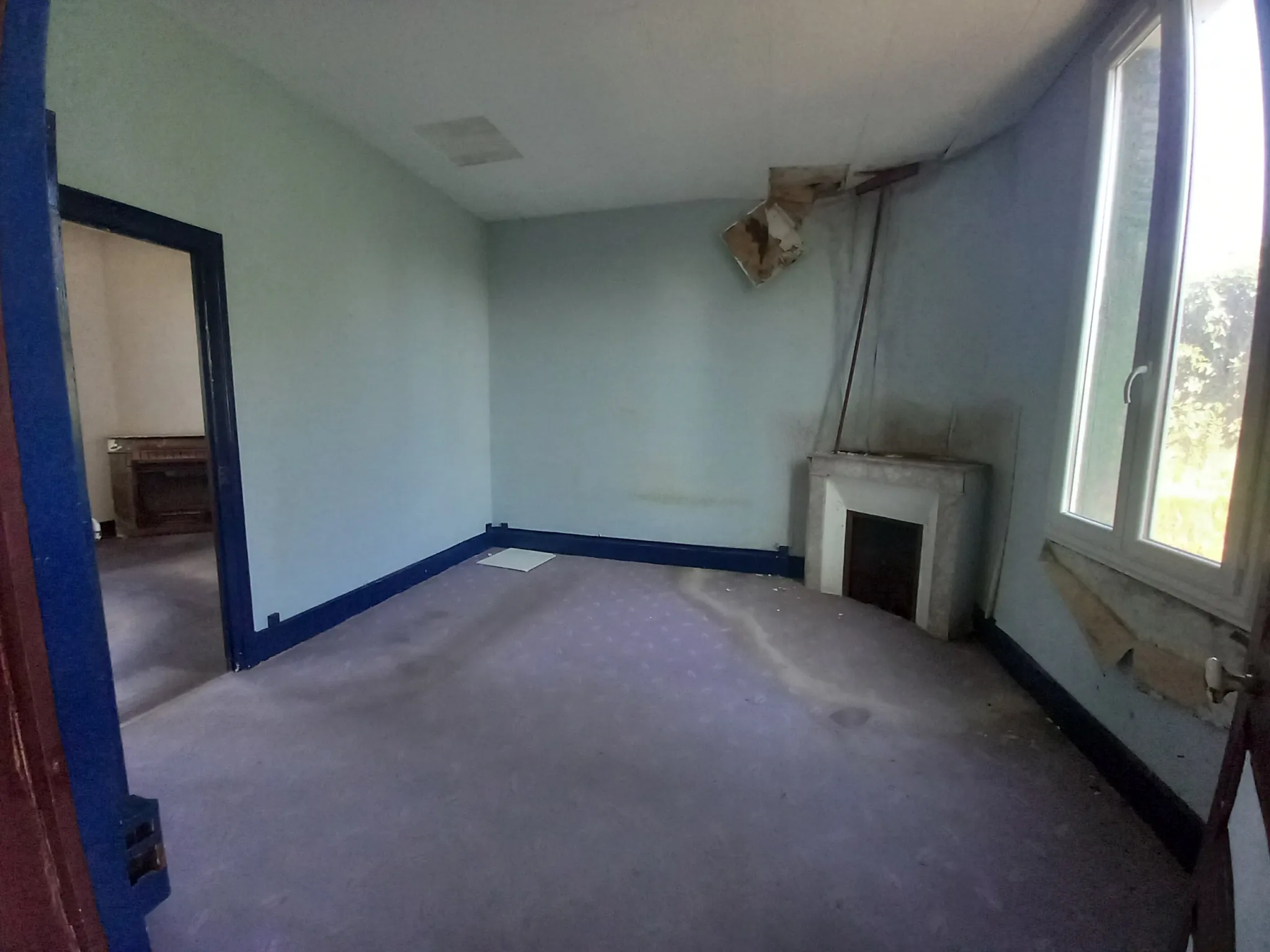 Maison indépendante à vendre à Decize (58300) avec jardin et potentiel d’aménagement 