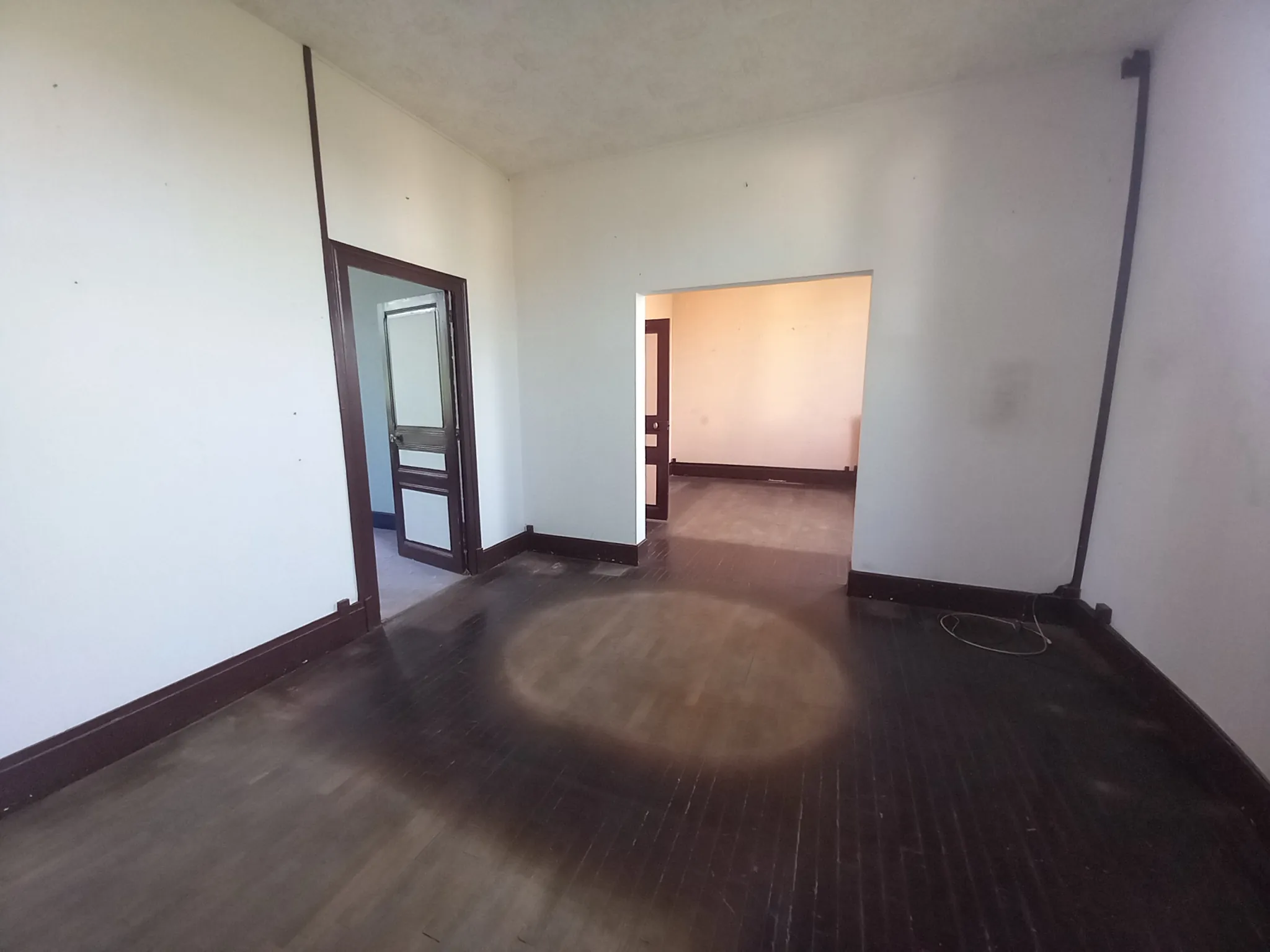 Maison indépendante à vendre à Decize (58300) avec jardin et potentiel d’aménagement 