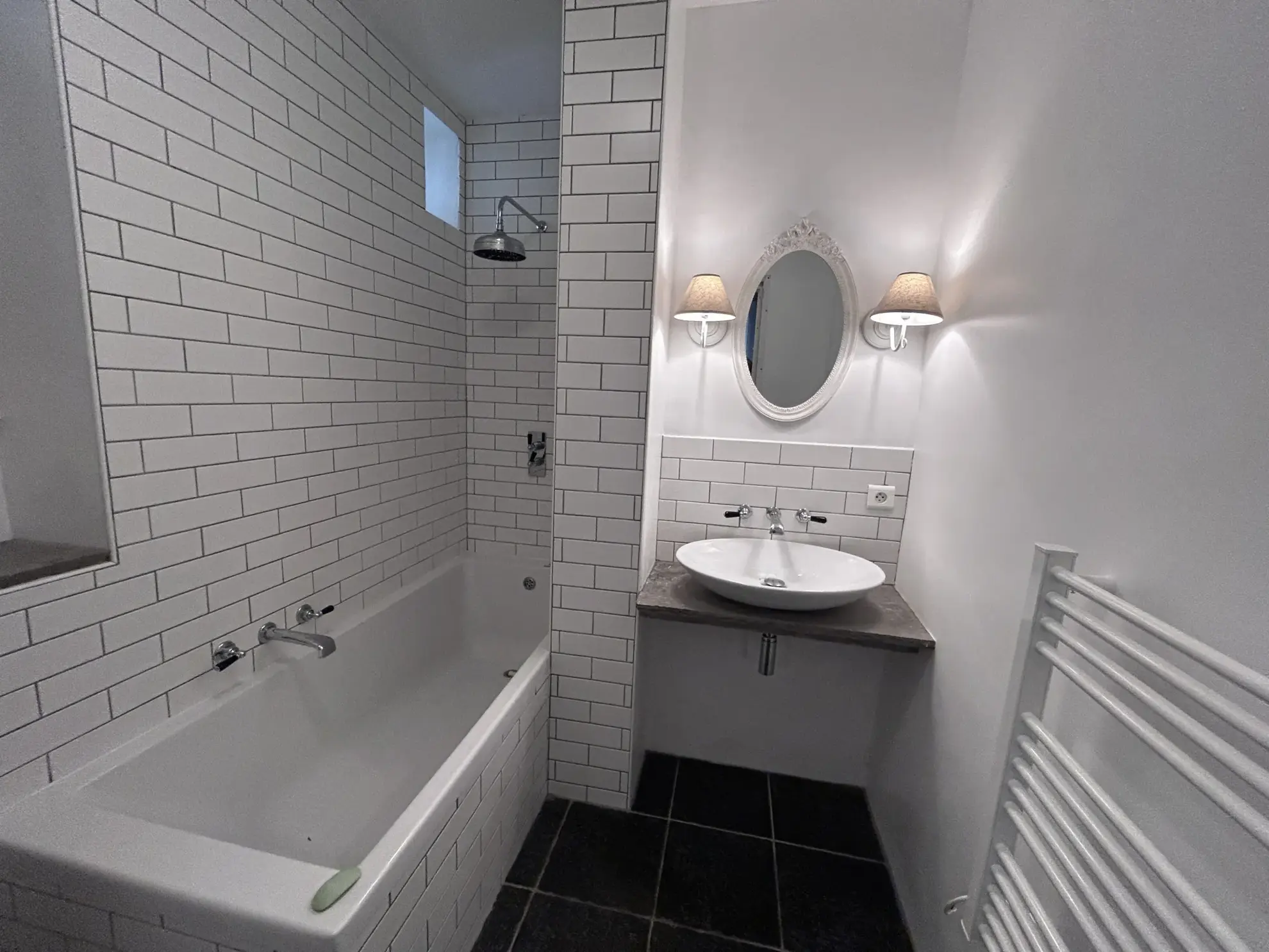 Belle maison en pierre avec double logement, piscine et vue dégagée près de la Dordogne 