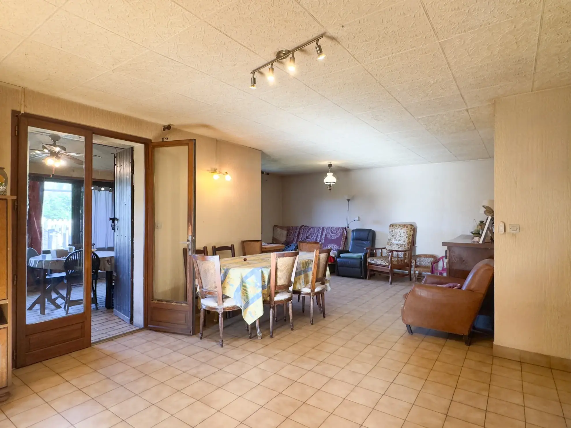 Maison individuelle de 110 m² avec grand terrain à Veyras, Ardèche 