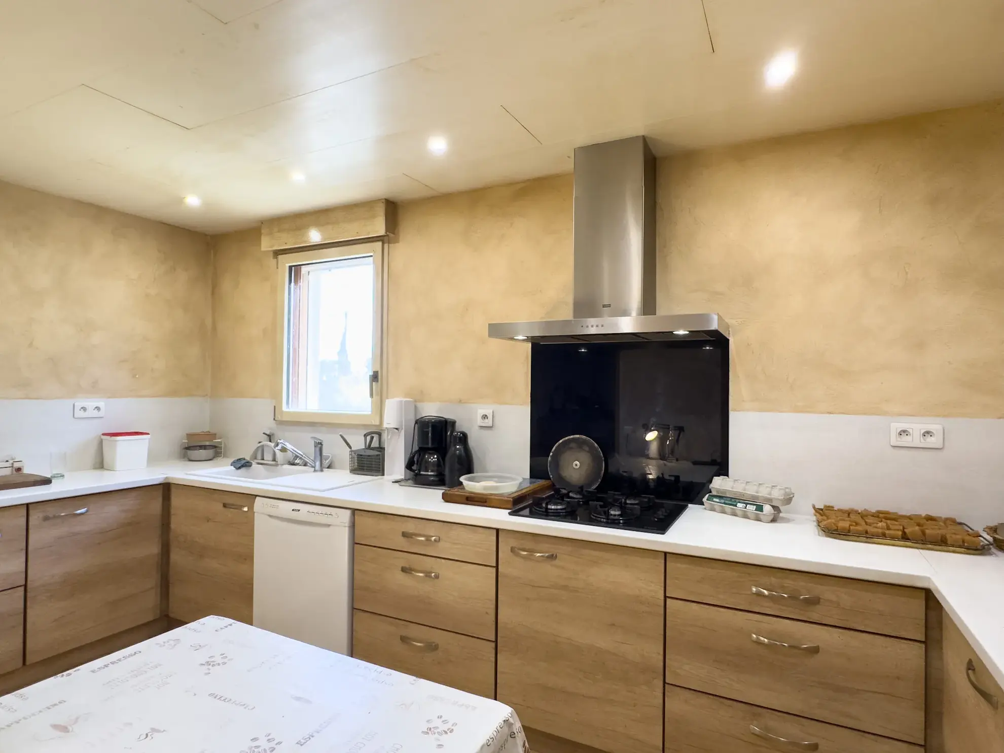 Maison individuelle de 110 m² avec grand terrain à Veyras, Ardèche 