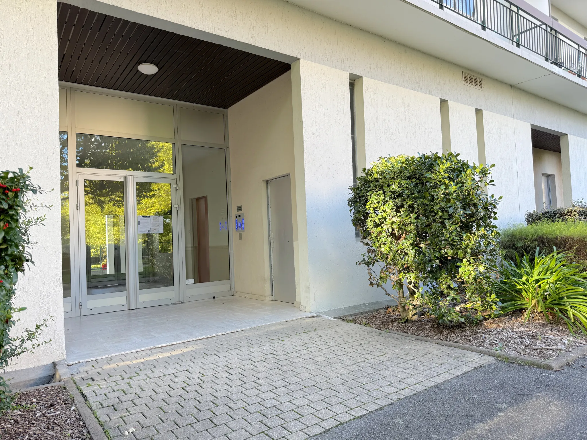 Appartement T4 rénové avec balcon, cave et parking à Nantes - Quartier Beaulieu 