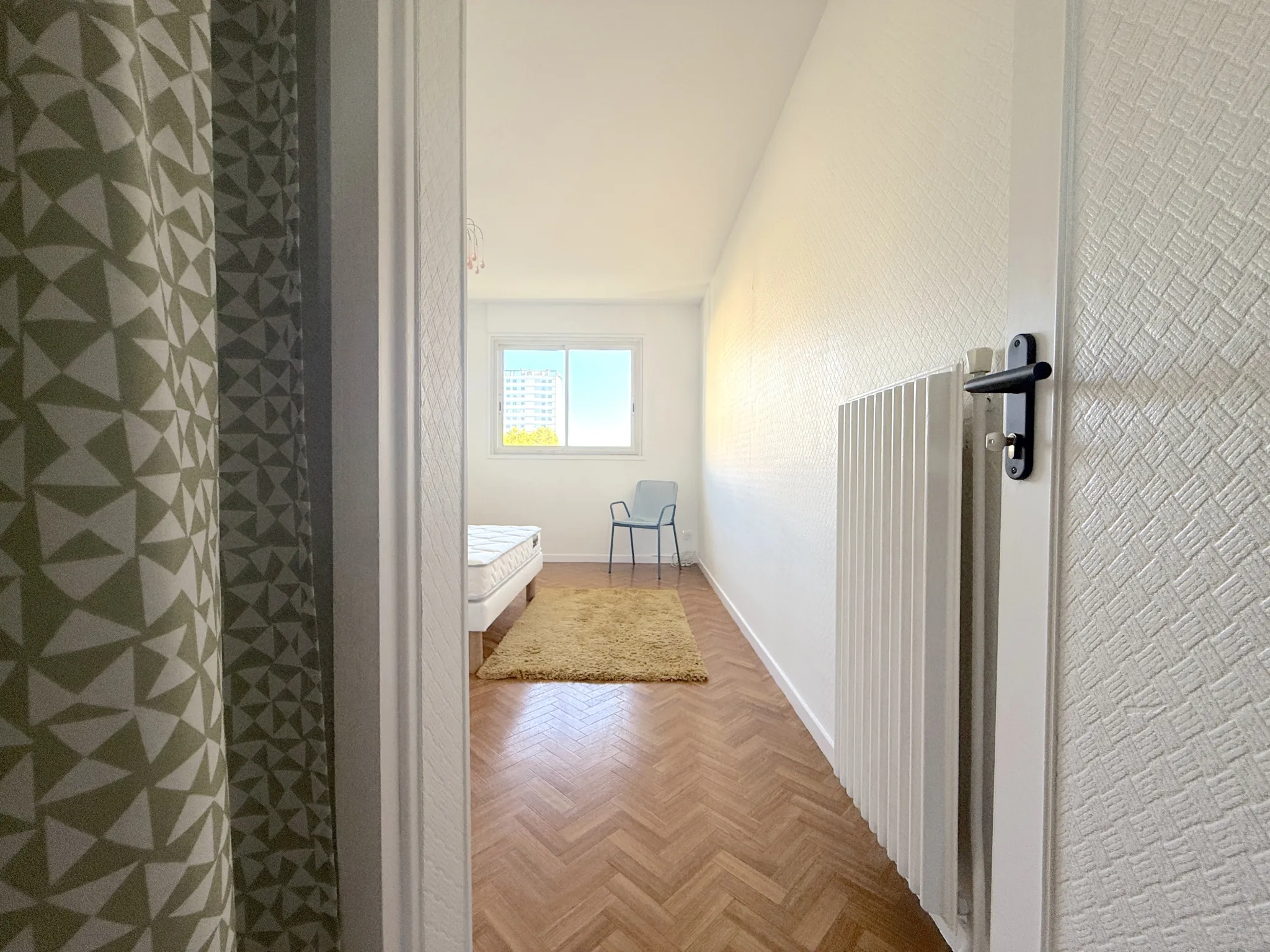 Appartement T4 rénové avec balcon, cave et parking à Nantes - Quartier Beaulieu 