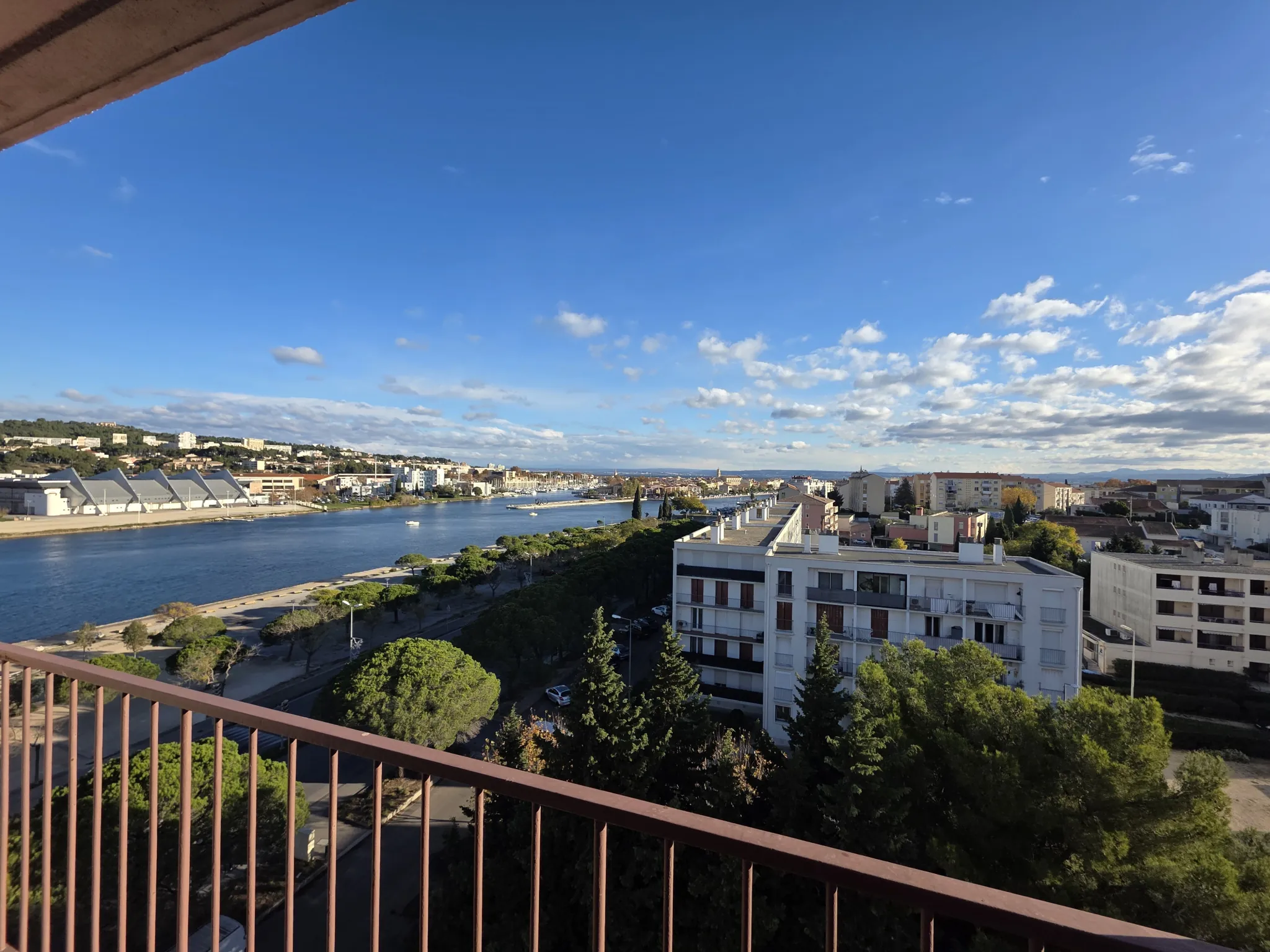 Appartement lumineux de 66,93 m² avec vue sur le canal à Martigues