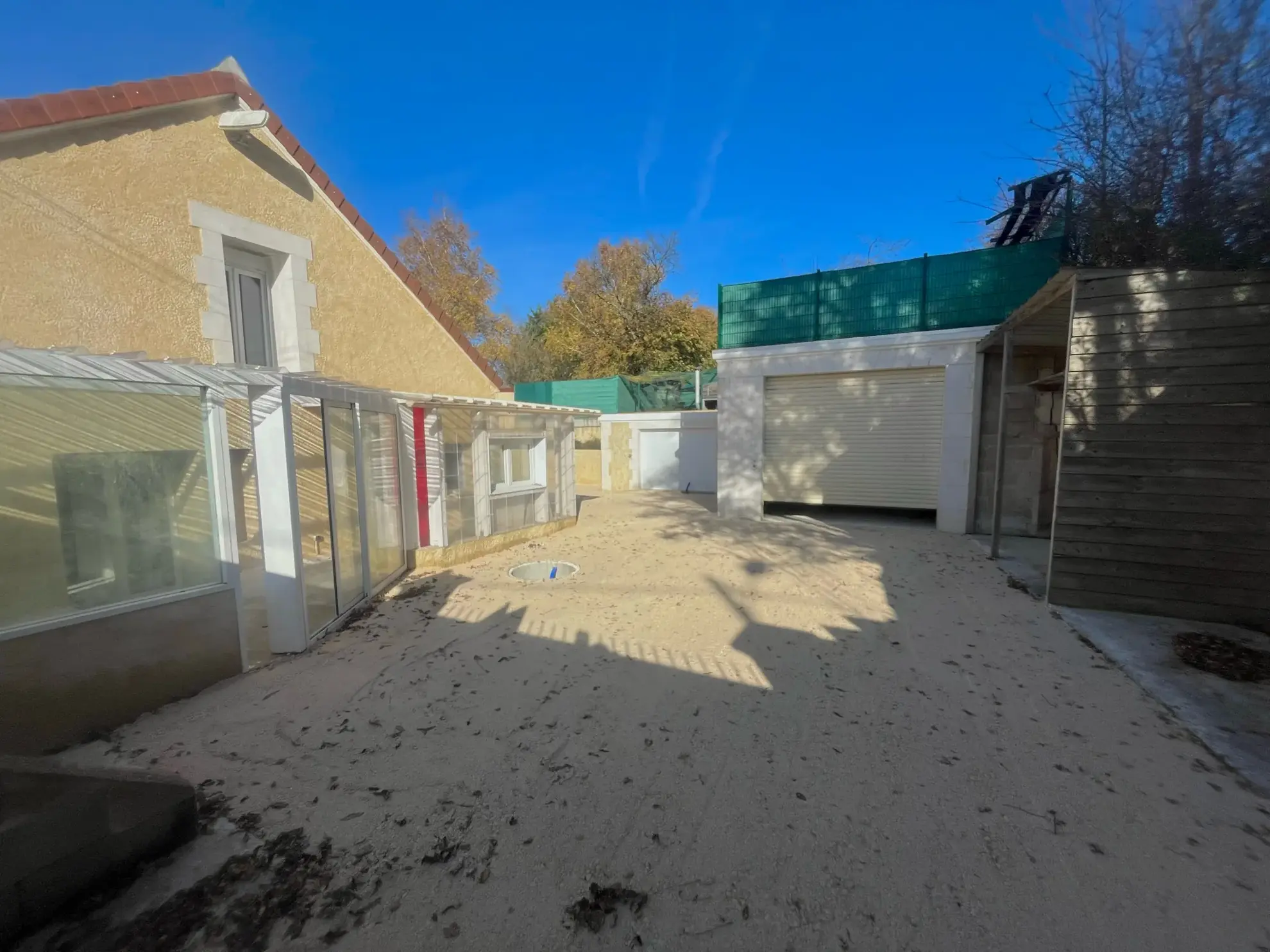 Maison de charme rénovée avec piscine et grand jardin à Taingy 