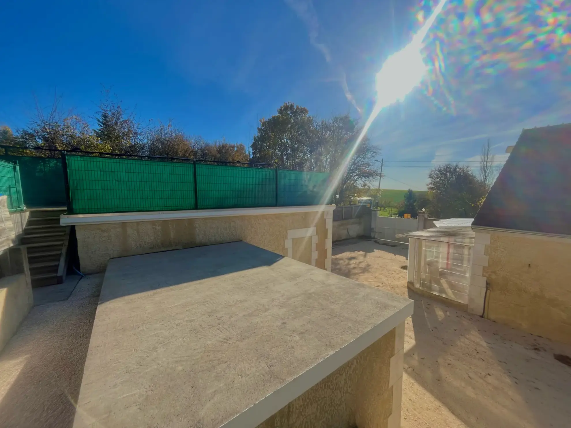 Maison de charme rénovée avec piscine et grand jardin à Taingy 