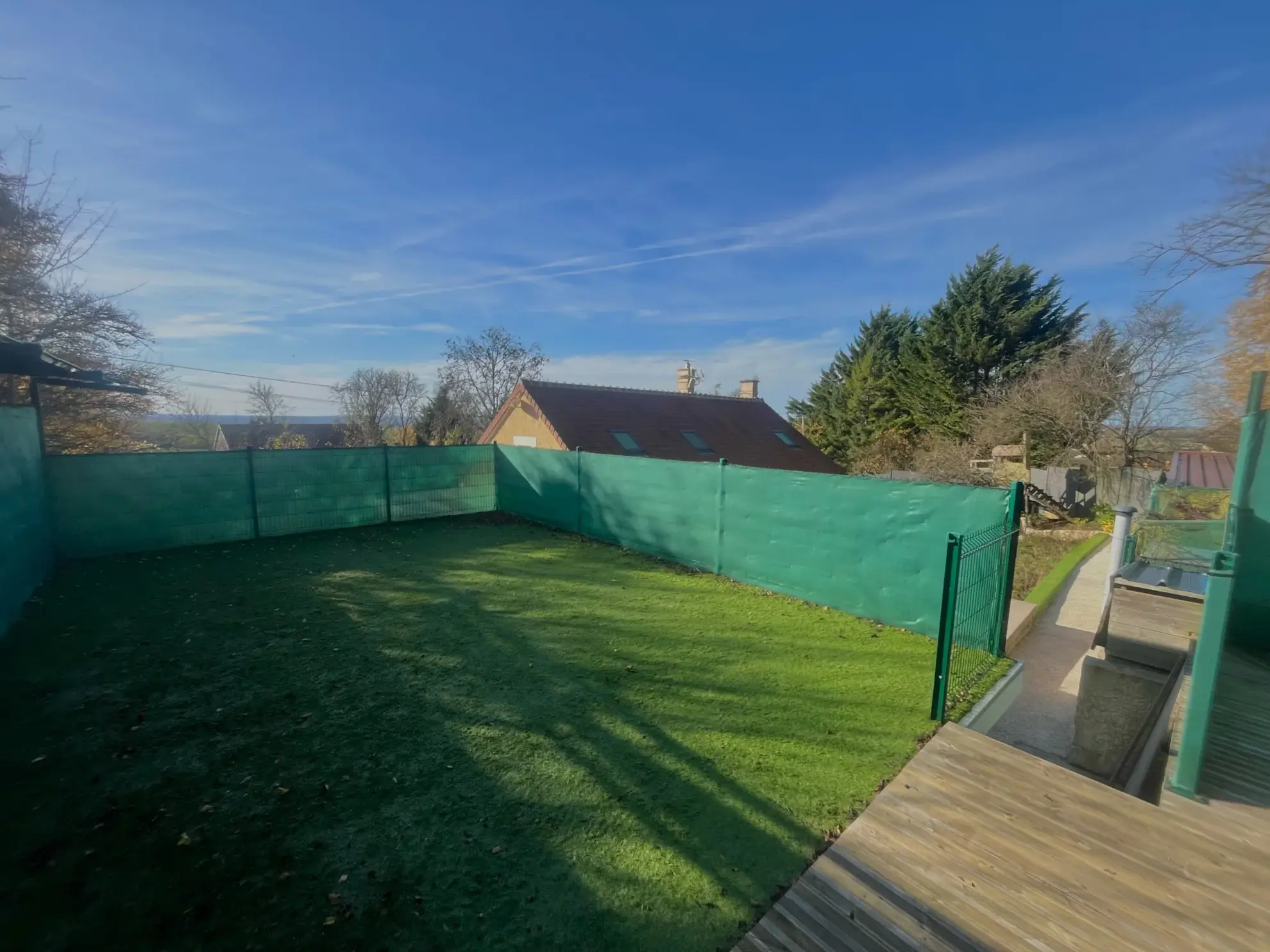 Maison de charme rénovée avec piscine et grand jardin à Taingy 