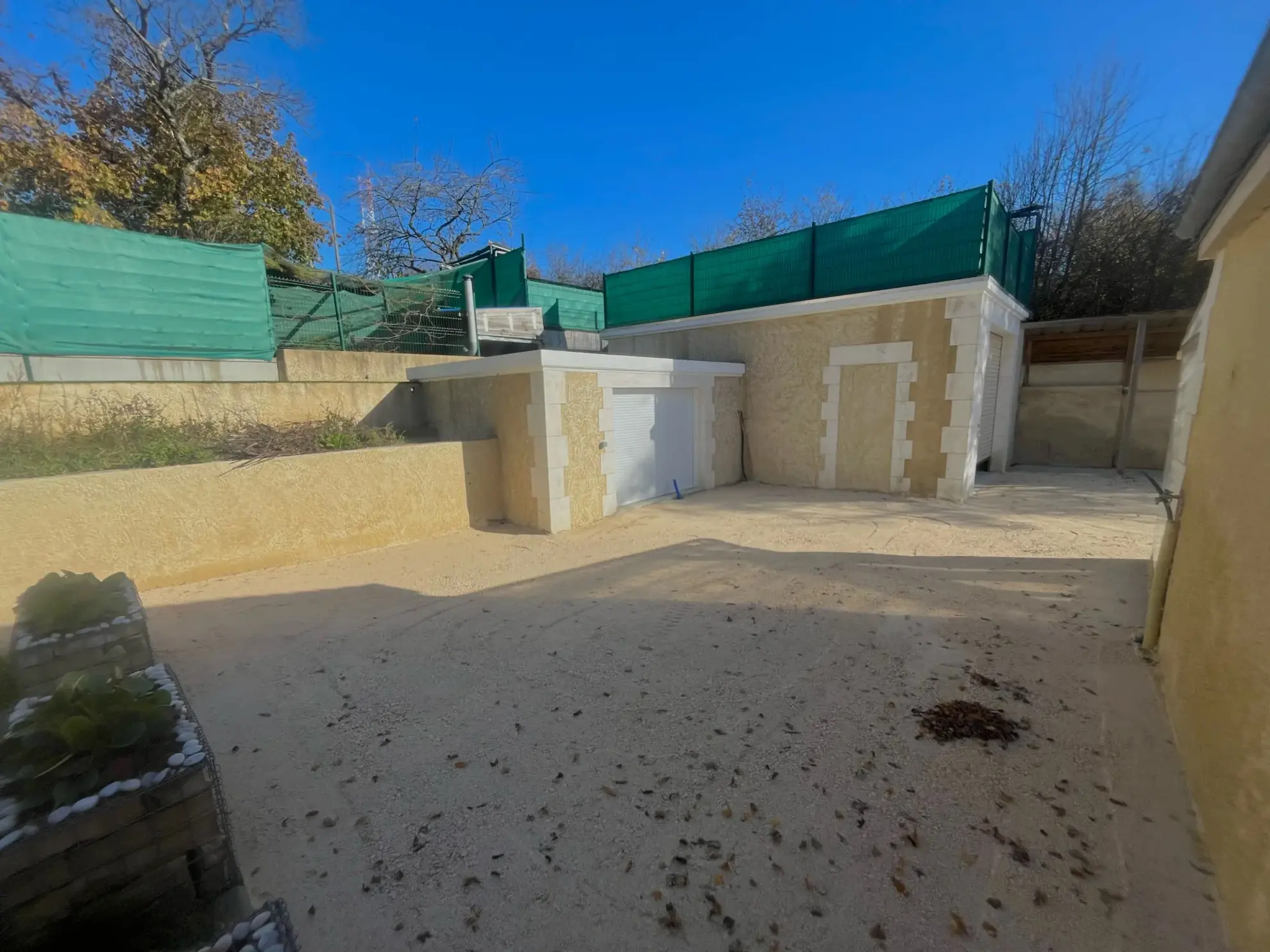 Maison de charme rénovée avec piscine et grand jardin à Taingy 