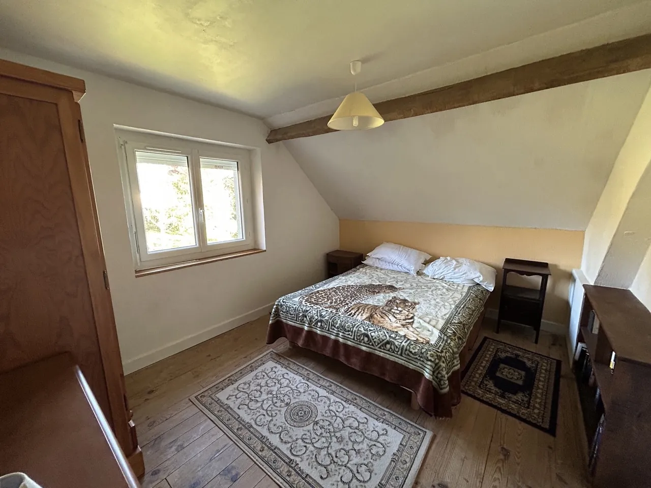 Belle maison en pierre avec 4 chambres à Marcillac-la-Croisille en Corrèze 