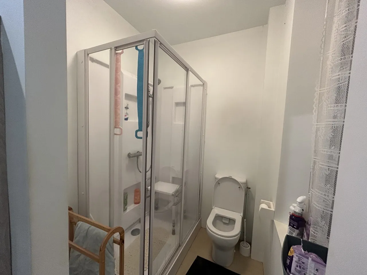 Belle maison en pierre avec 4 chambres à Marcillac-la-Croisille en Corrèze 