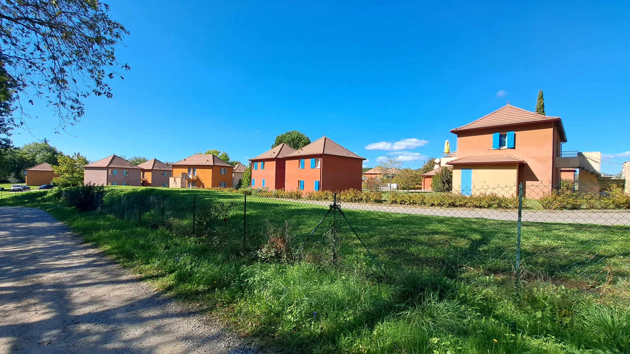Appartement T3 lumineux à Prayssac avec terrasse et piscine 