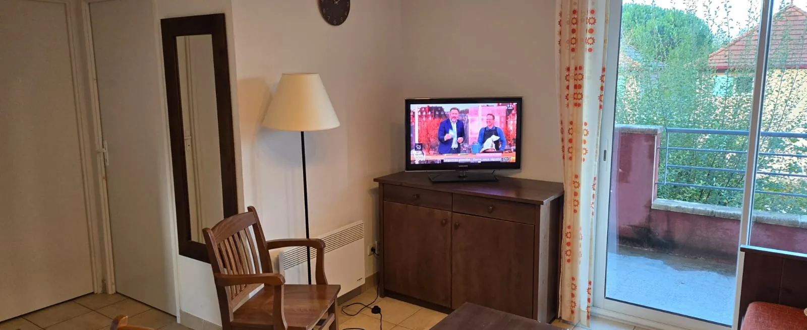 Appartement T3 lumineux à Prayssac avec terrasse et piscine 