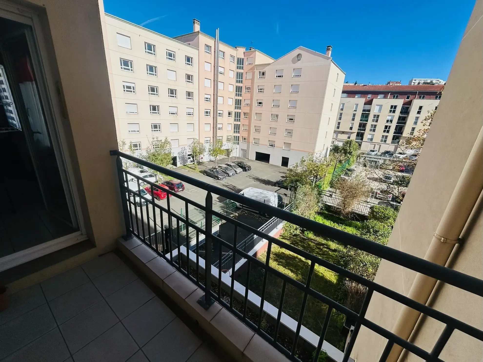 Appartement T2 avec garage à Saint-Étienne, secteur Trefilerie - Résidence standing 