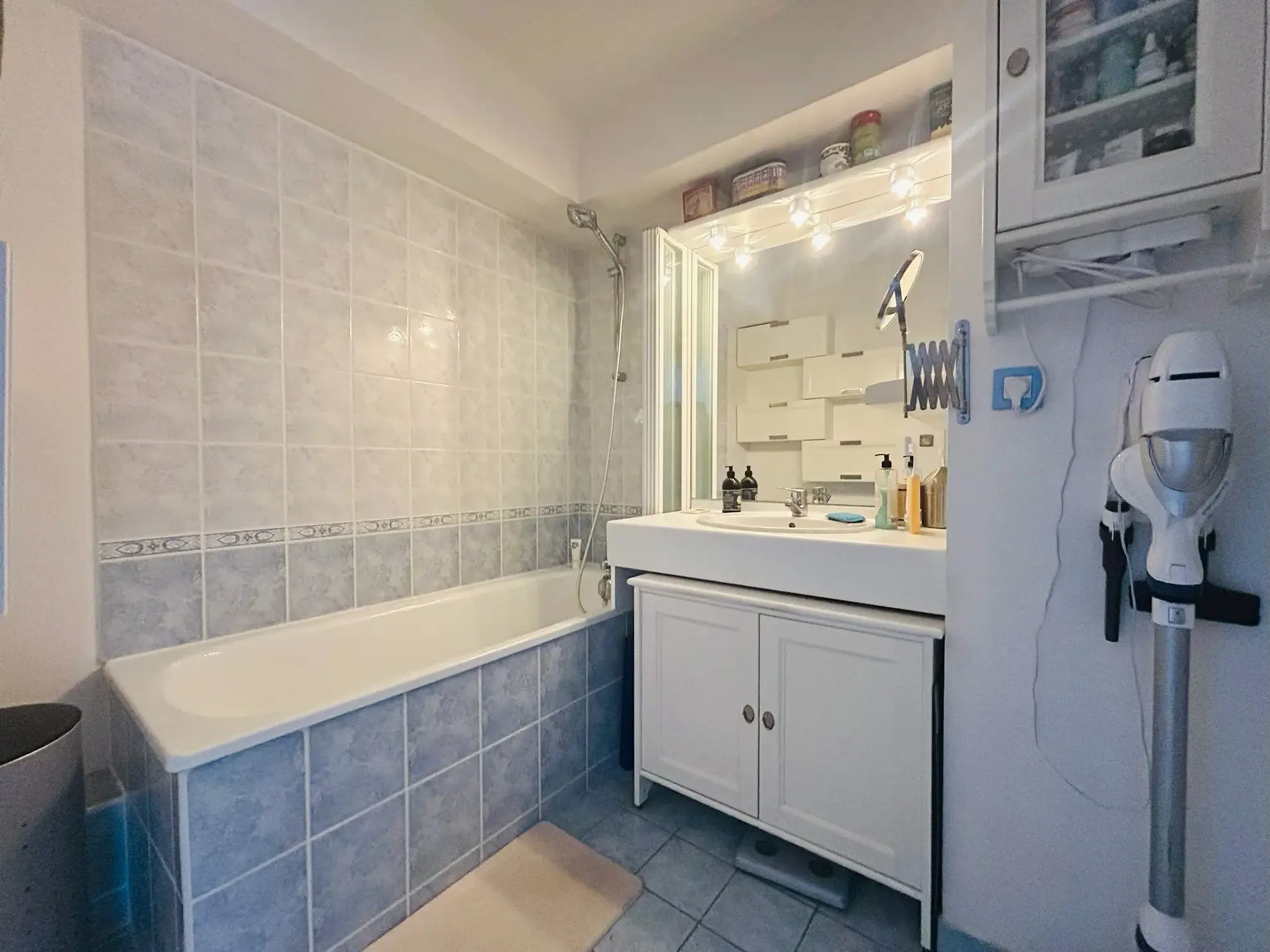 Appartement T2 avec garage à Saint-Étienne, secteur Trefilerie - Résidence standing 