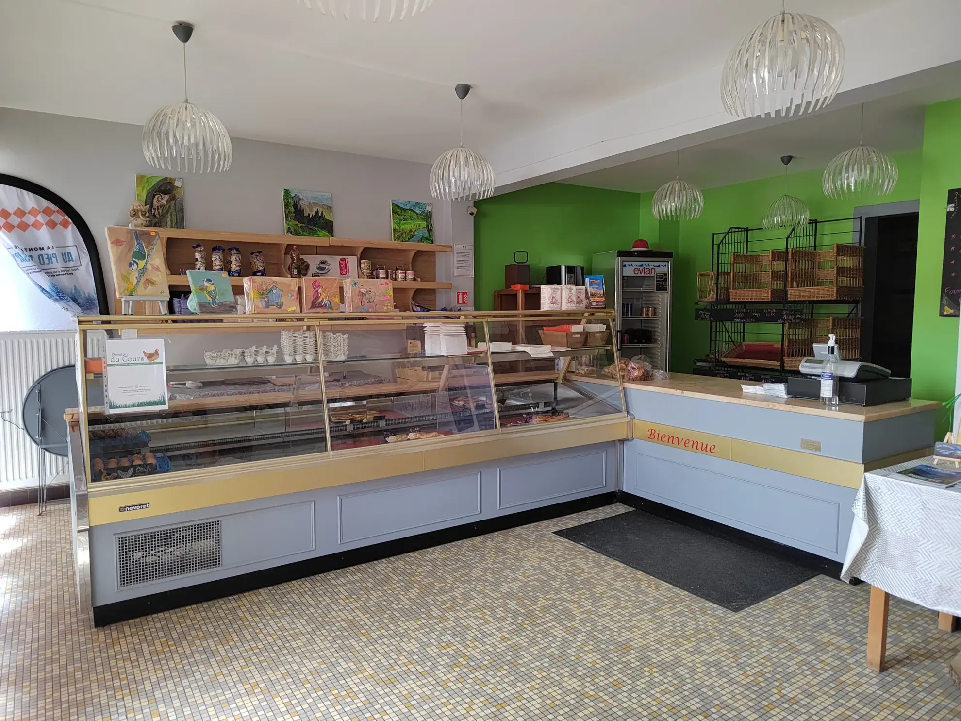 À vendre boulangerie-pâtisserie à Brouvelieures, emplacement stratégique et potentiel de développement 
