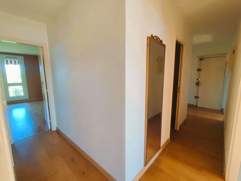 A Vendre Appartement Lumineux avec Vue Panoramique à Vichy 