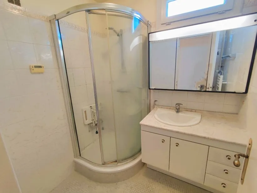 A Vendre Appartement Lumineux avec Vue Panoramique à Vichy 