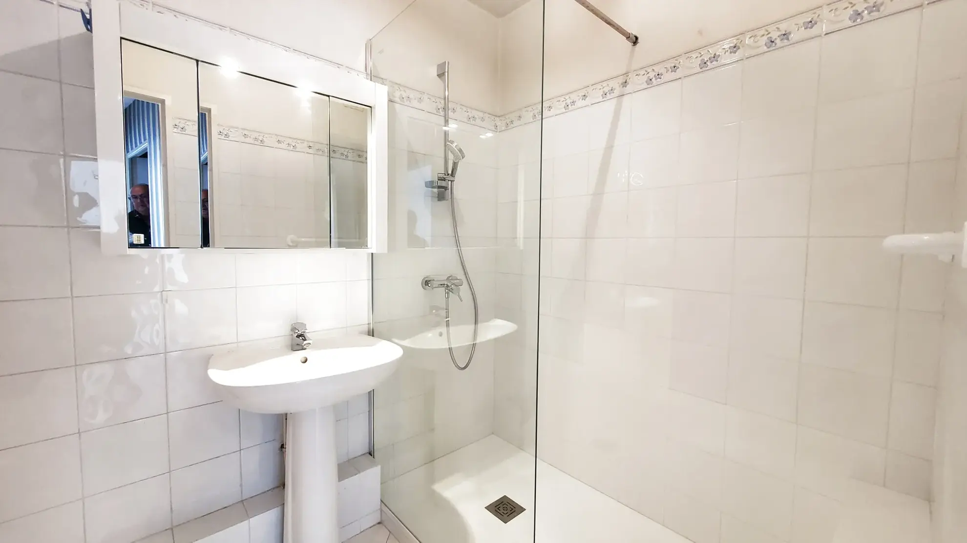 Appartement T2 lumineux avec terrasse, garage et cave à Grasse - Vue mer et collines 