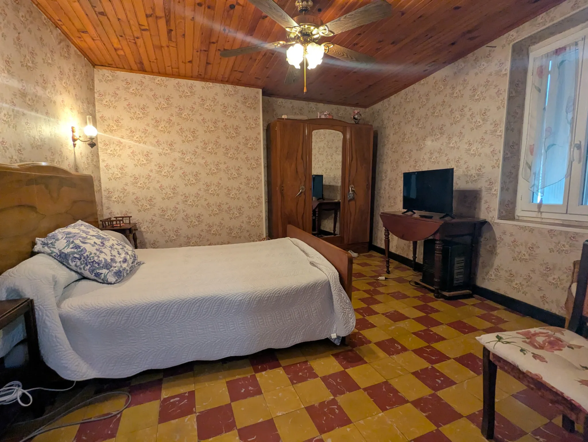 Maison de maître de 160 m² à vendre près de Narbonne avec cour, remise et atelier 