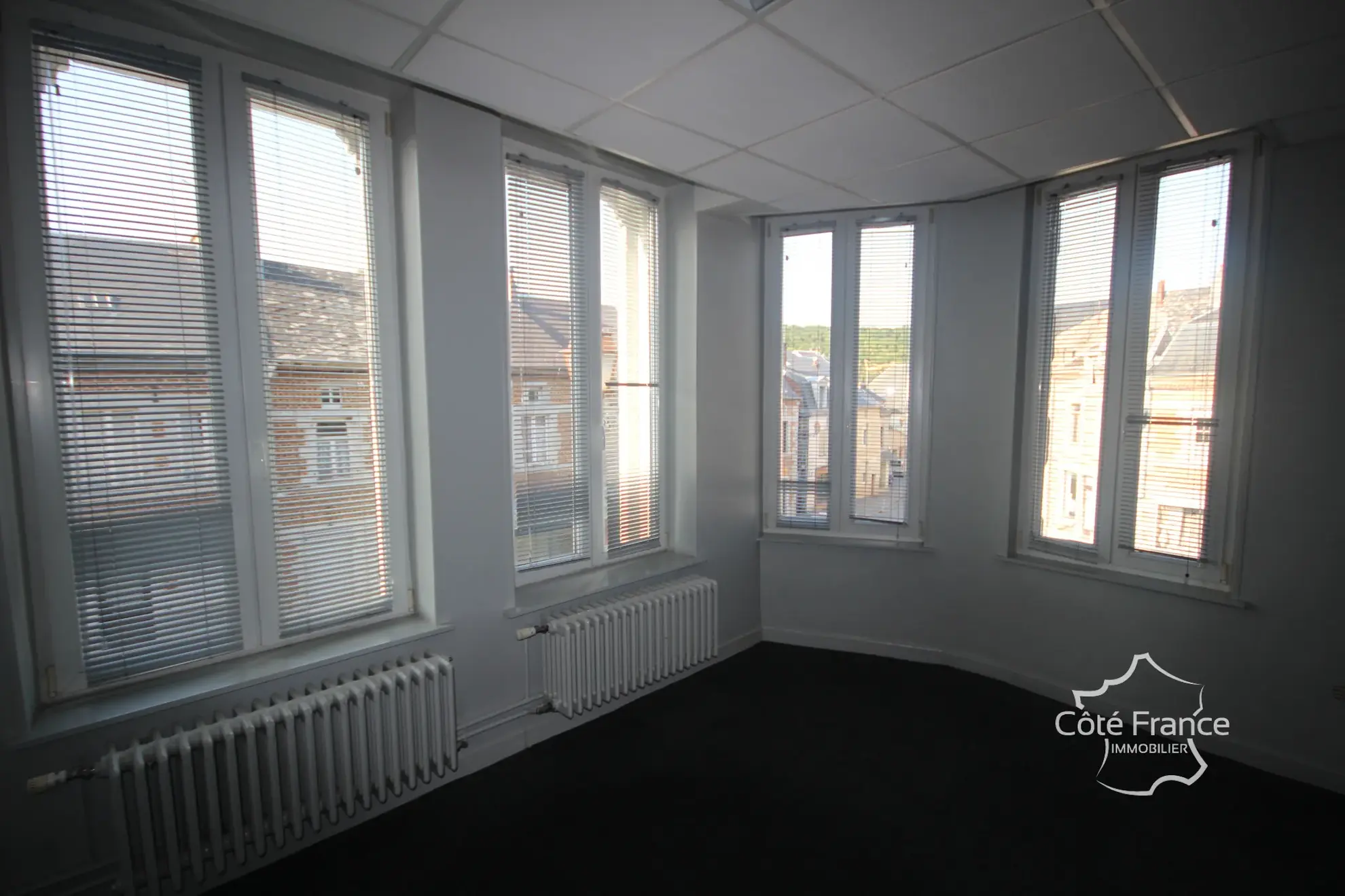 Local commercial de 218 m² à Fumay - Opportunité à saisir 
