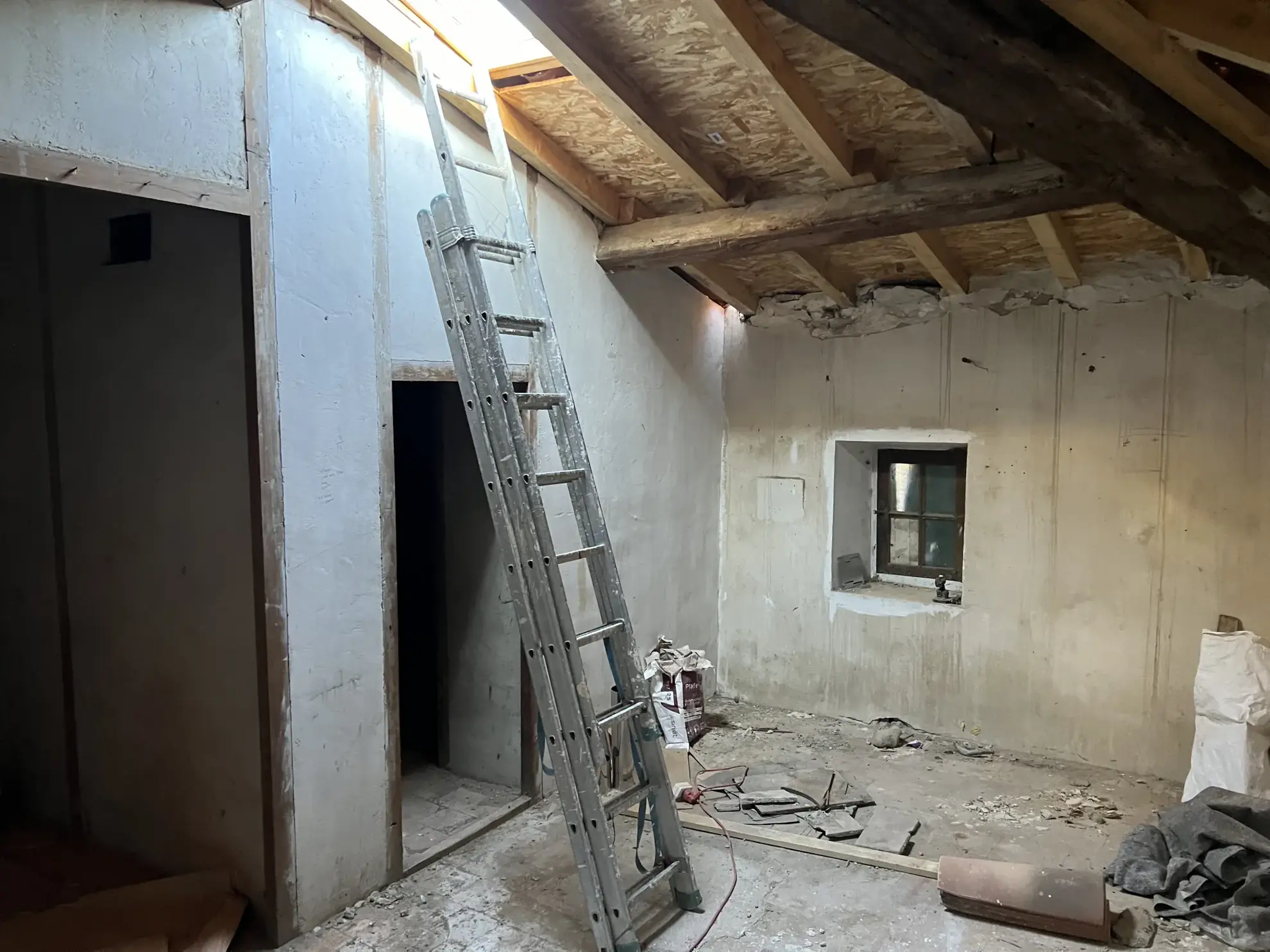 Spacieuse maison bourgeoise avec jardin à Peyriac Minervois, opportunité d'investissement 