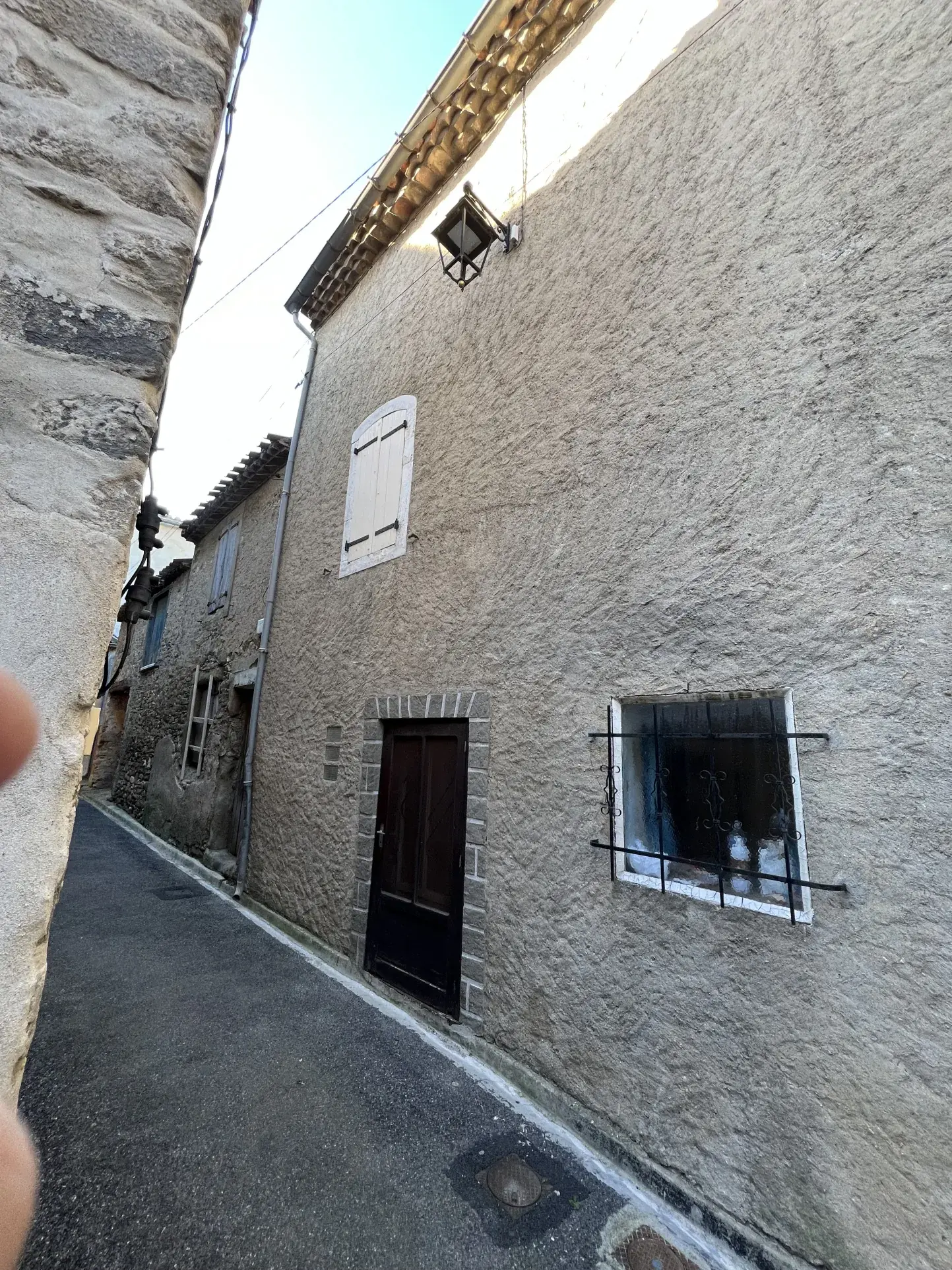 Spacieuse maison bourgeoise avec jardin à Peyriac Minervois, opportunité d'investissement 