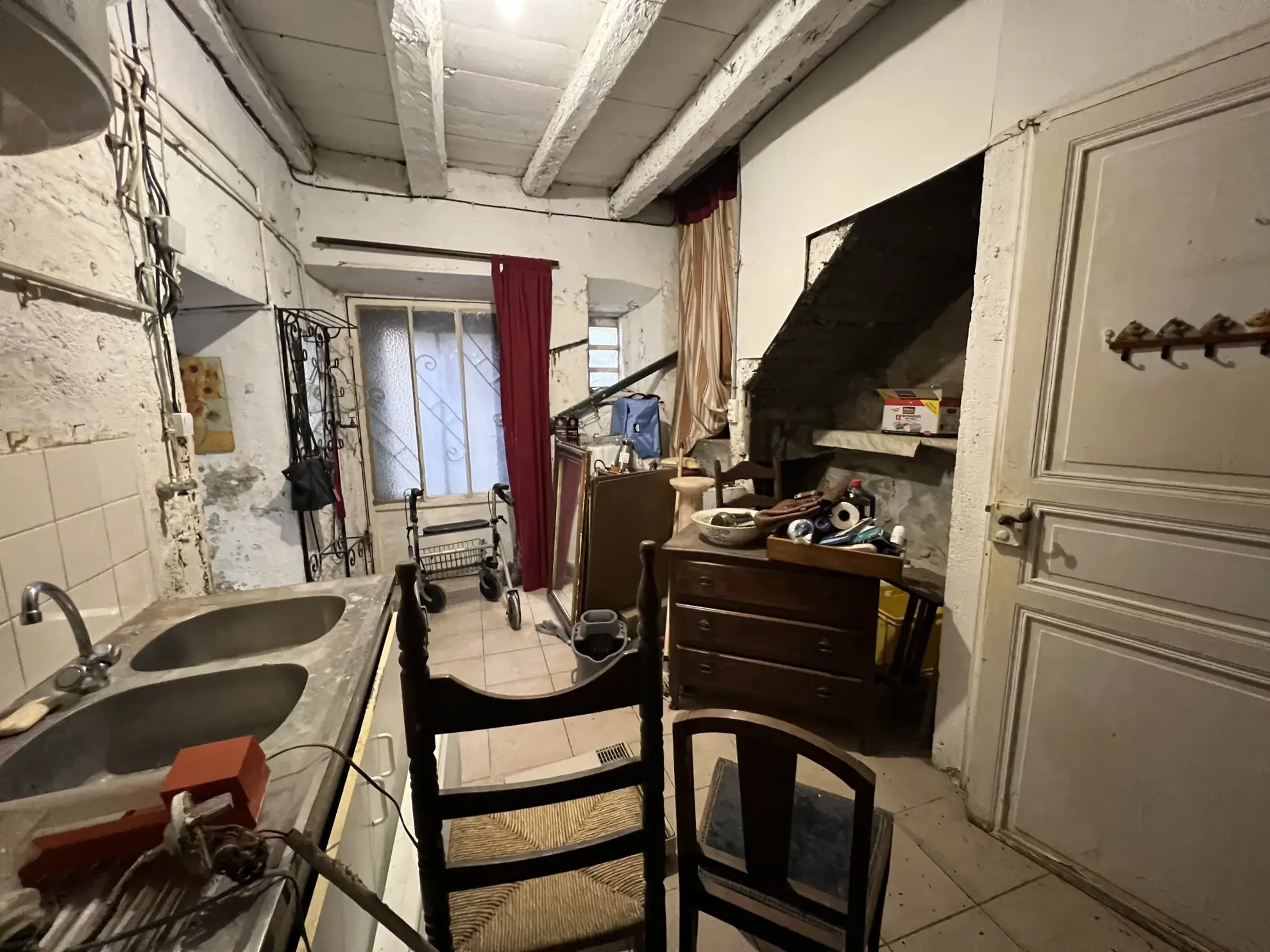 Spacieuse maison bourgeoise avec jardin à Peyriac Minervois, opportunité d'investissement 