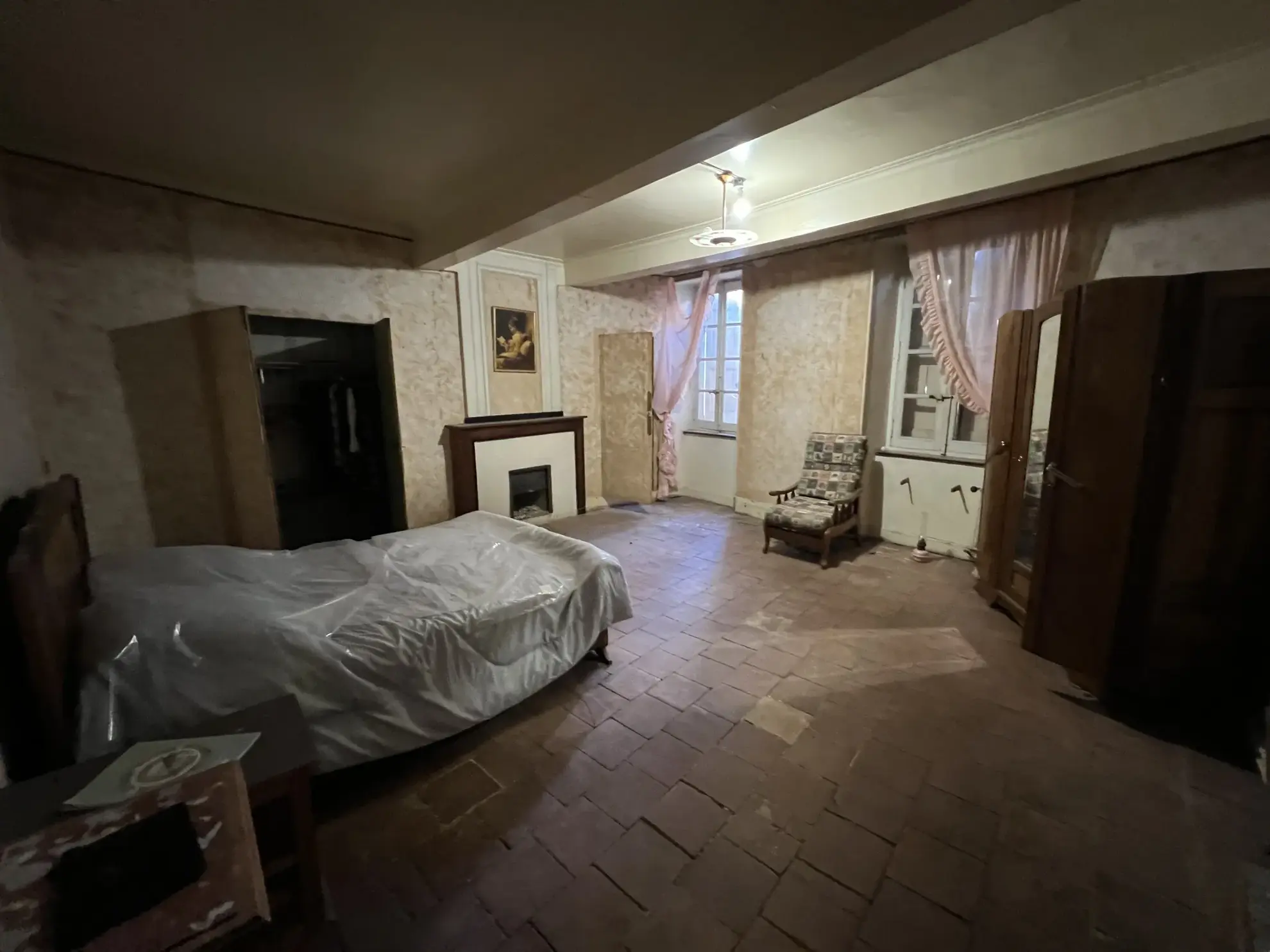 Spacieuse maison bourgeoise avec jardin à Peyriac Minervois, opportunité d'investissement 