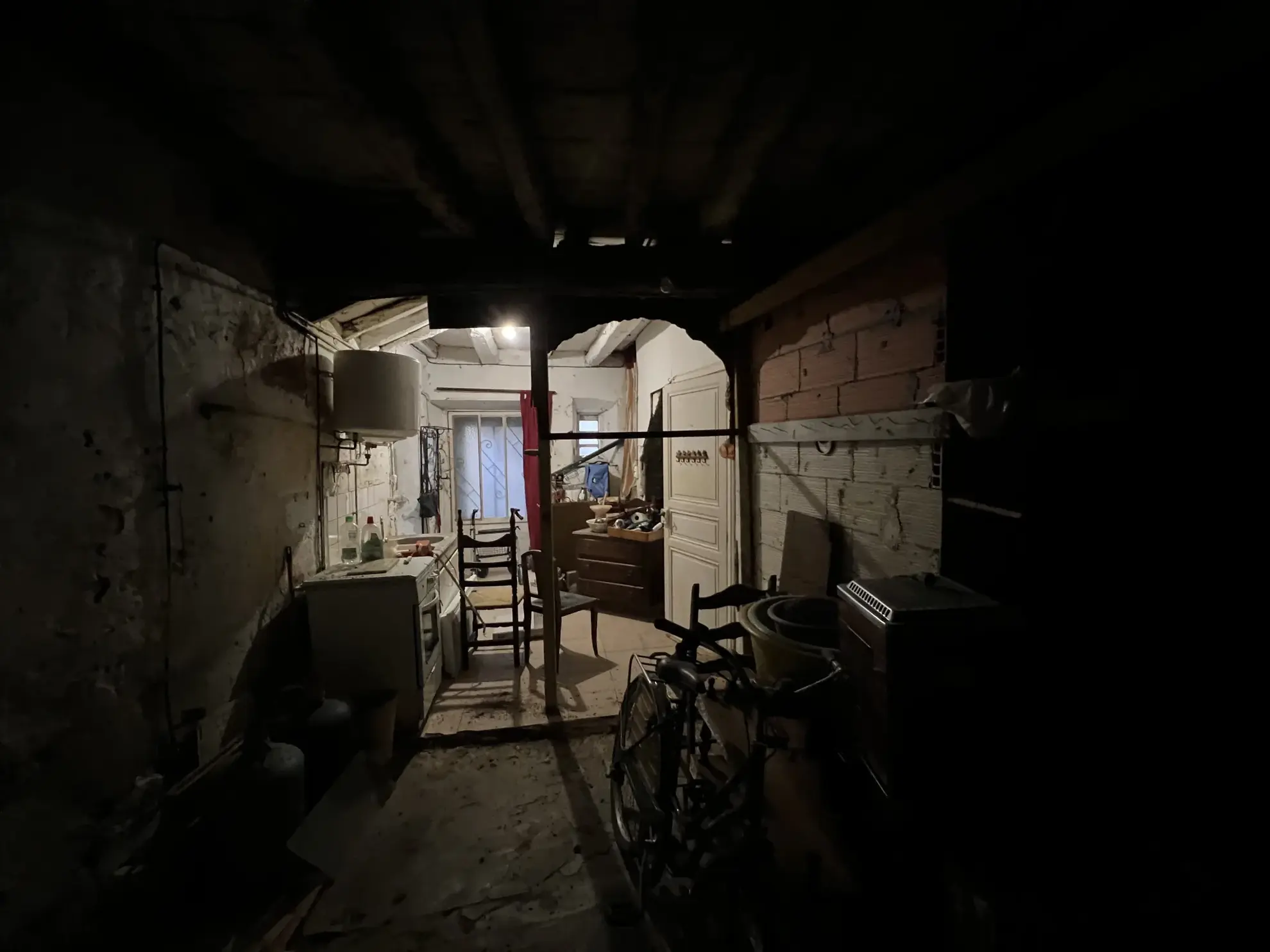 Spacieuse maison bourgeoise avec jardin à Peyriac Minervois, opportunité d'investissement 