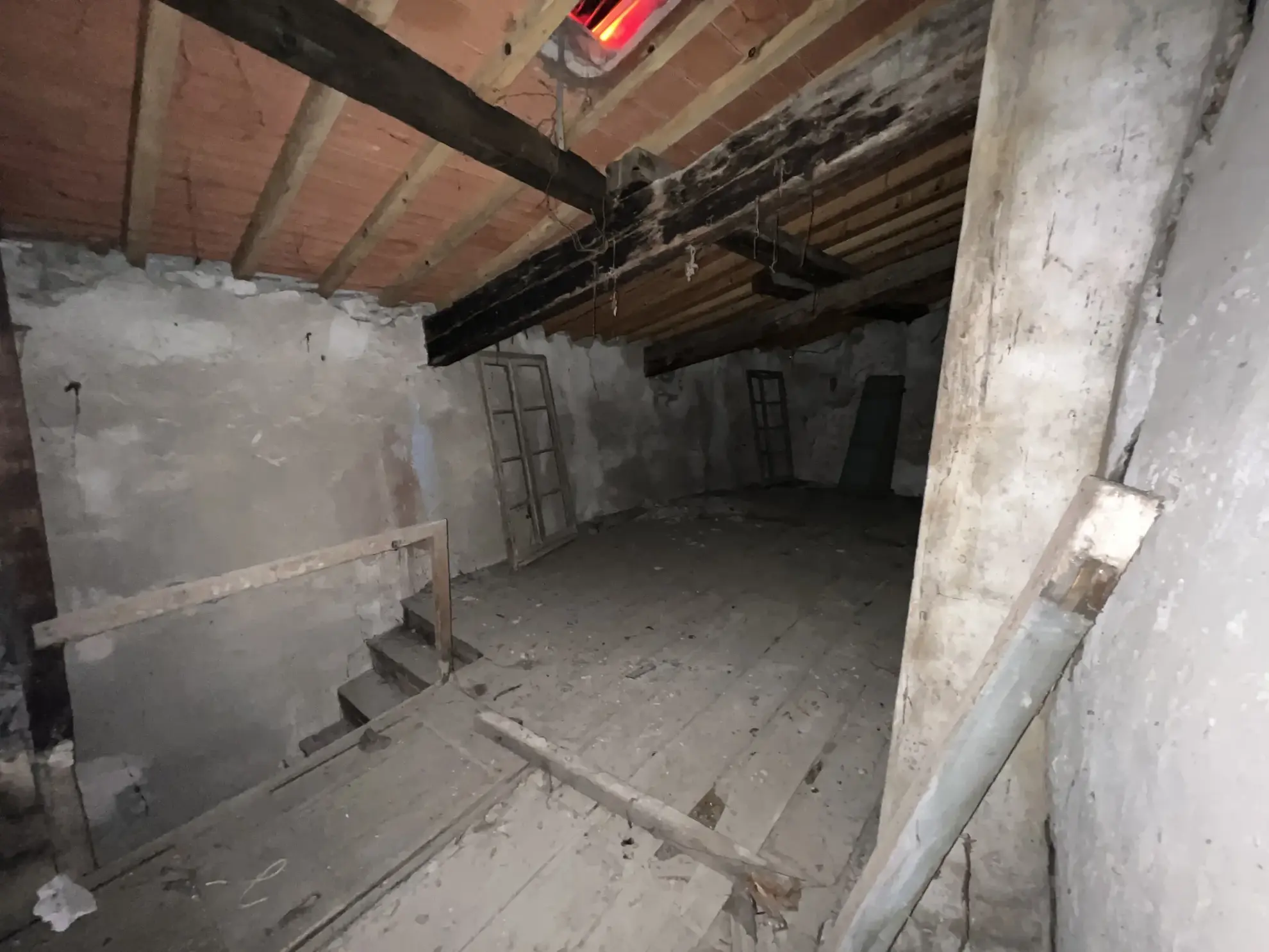 Spacieuse maison bourgeoise avec jardin à Peyriac Minervois, opportunité d'investissement 