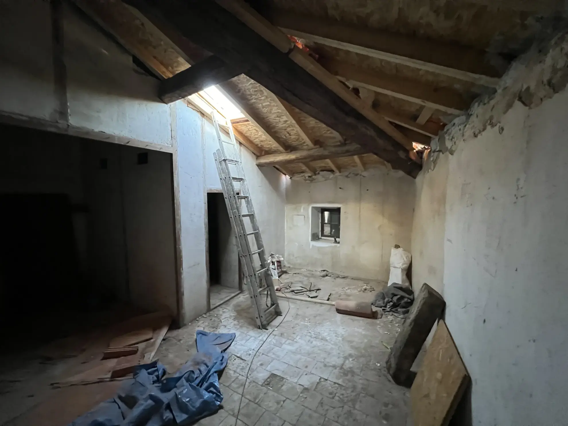 Spacieuse maison bourgeoise avec jardin à Peyriac Minervois, opportunité d'investissement 