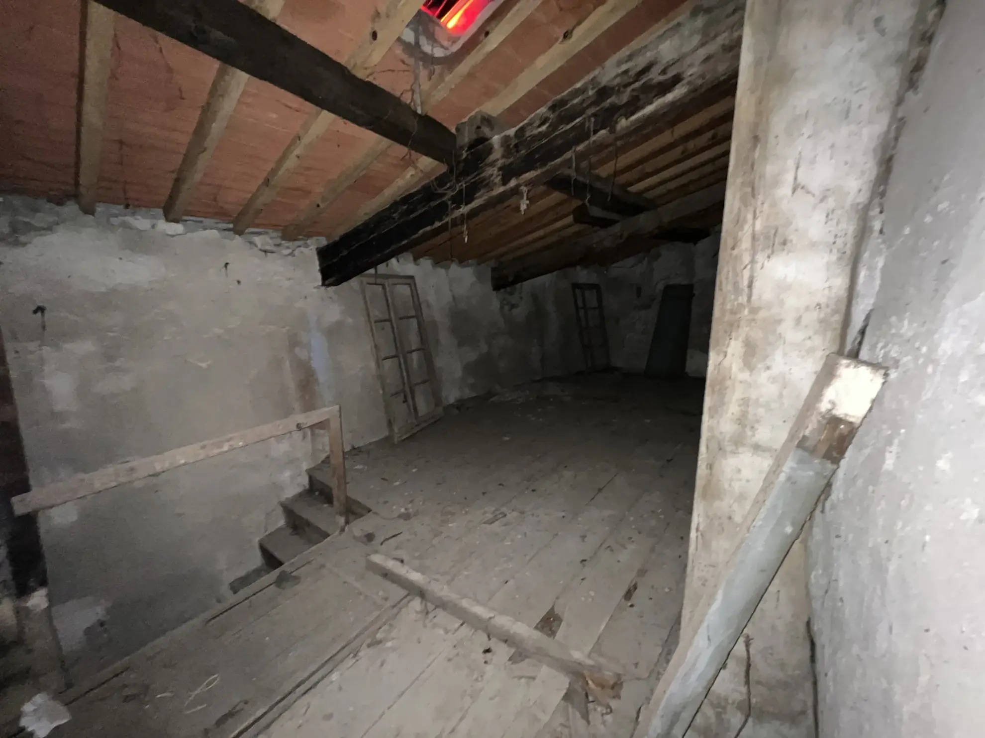 Spacieuse maison bourgeoise avec jardin à Peyriac Minervois, opportunité d'investissement 