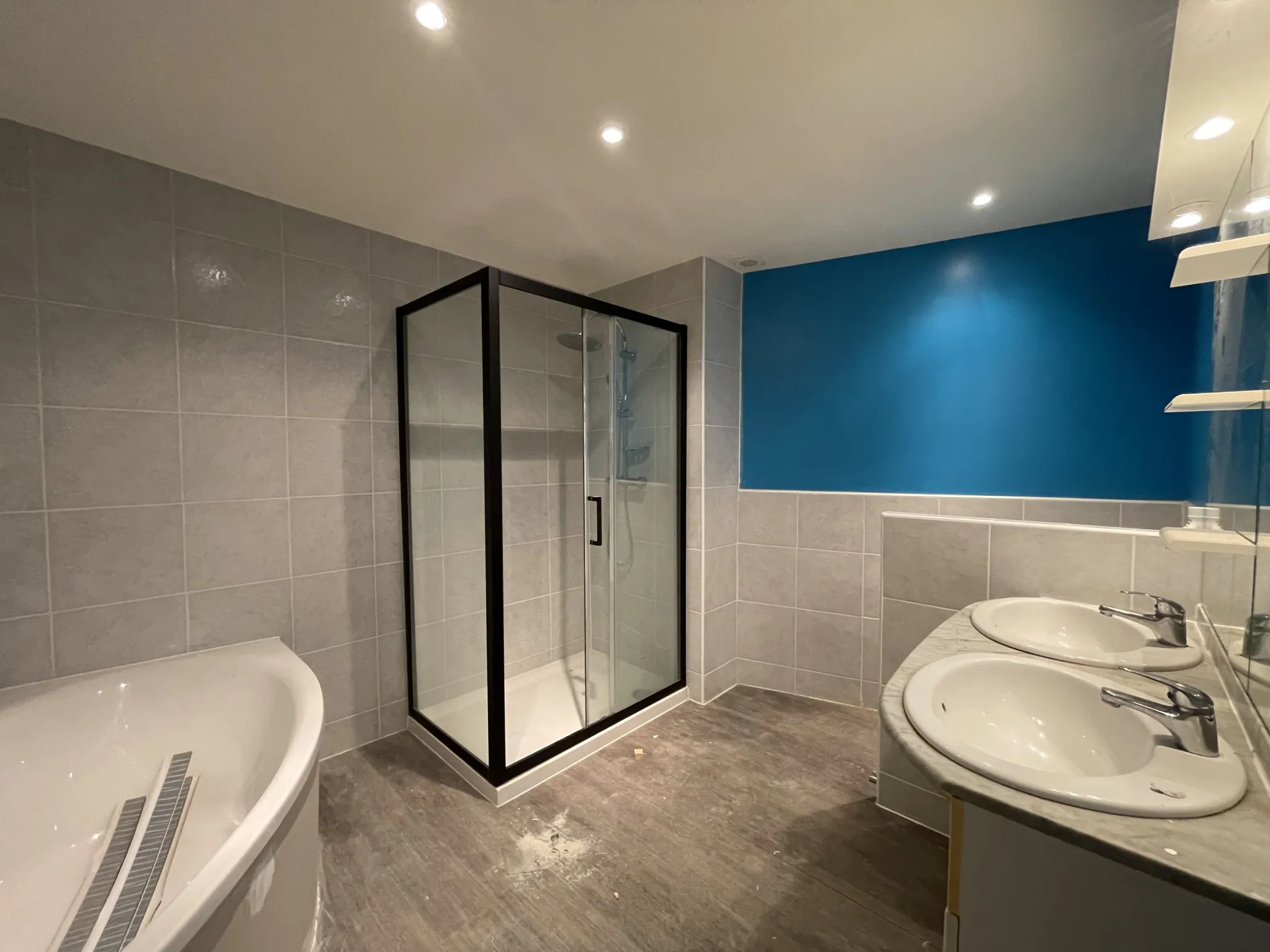 Charmante maison en pierre avec jardin à Anneyron (26140) – potentiel à saisir 