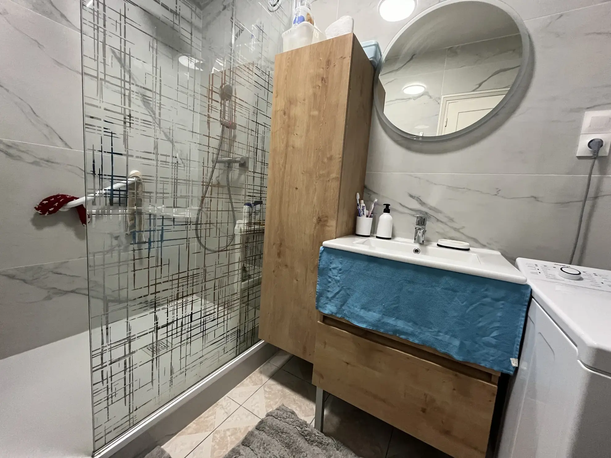 Appartement T5 avec balcon, garage et cave à Saint-Etienne