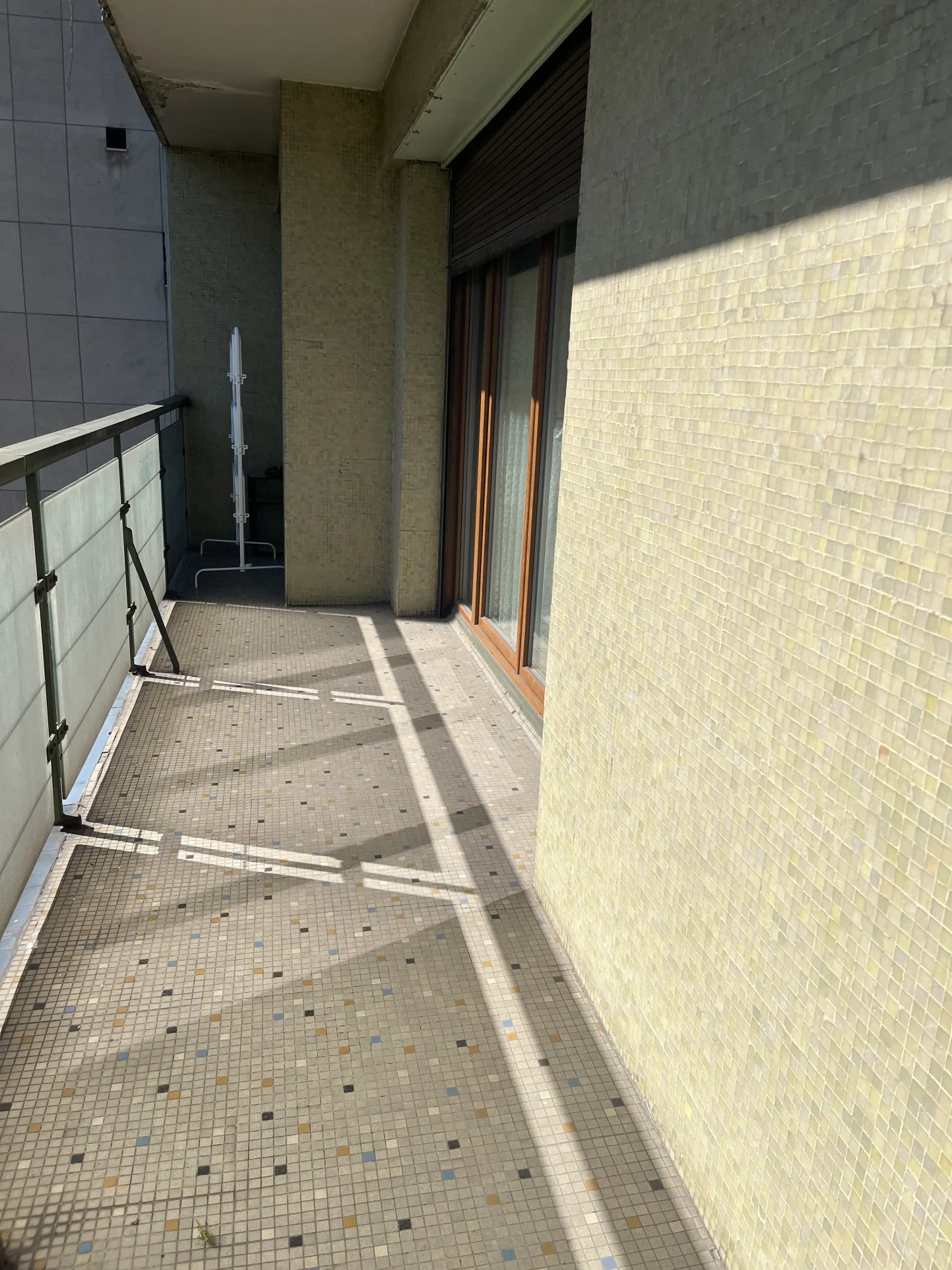 Appartement T5 avec balcon, garage et cave à Saint-Etienne 