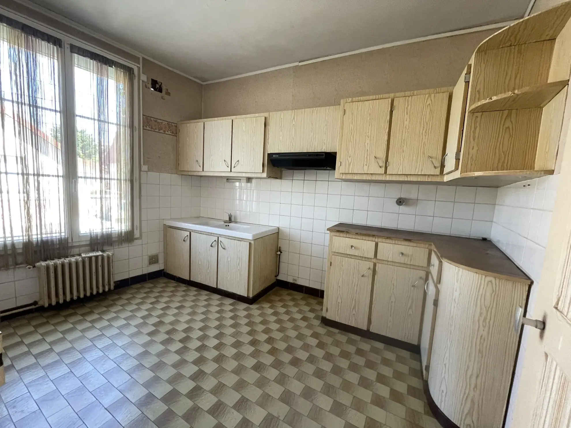 Maison à vendre au Le Mans secteur Maroc / Geneslay avec jardin et garage 