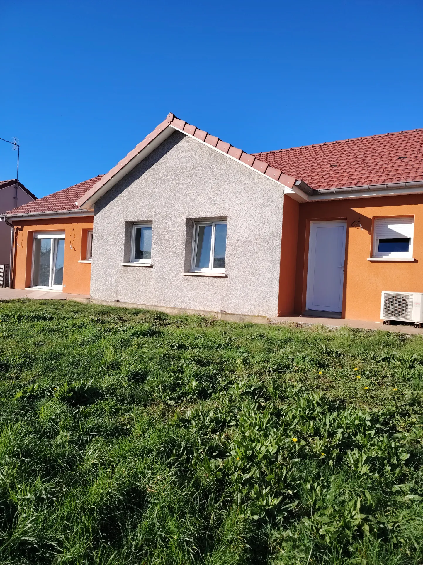 Maison de plain-pied à vendre à Fresnes en Woevre - 111 m2 avec terrasse et garage