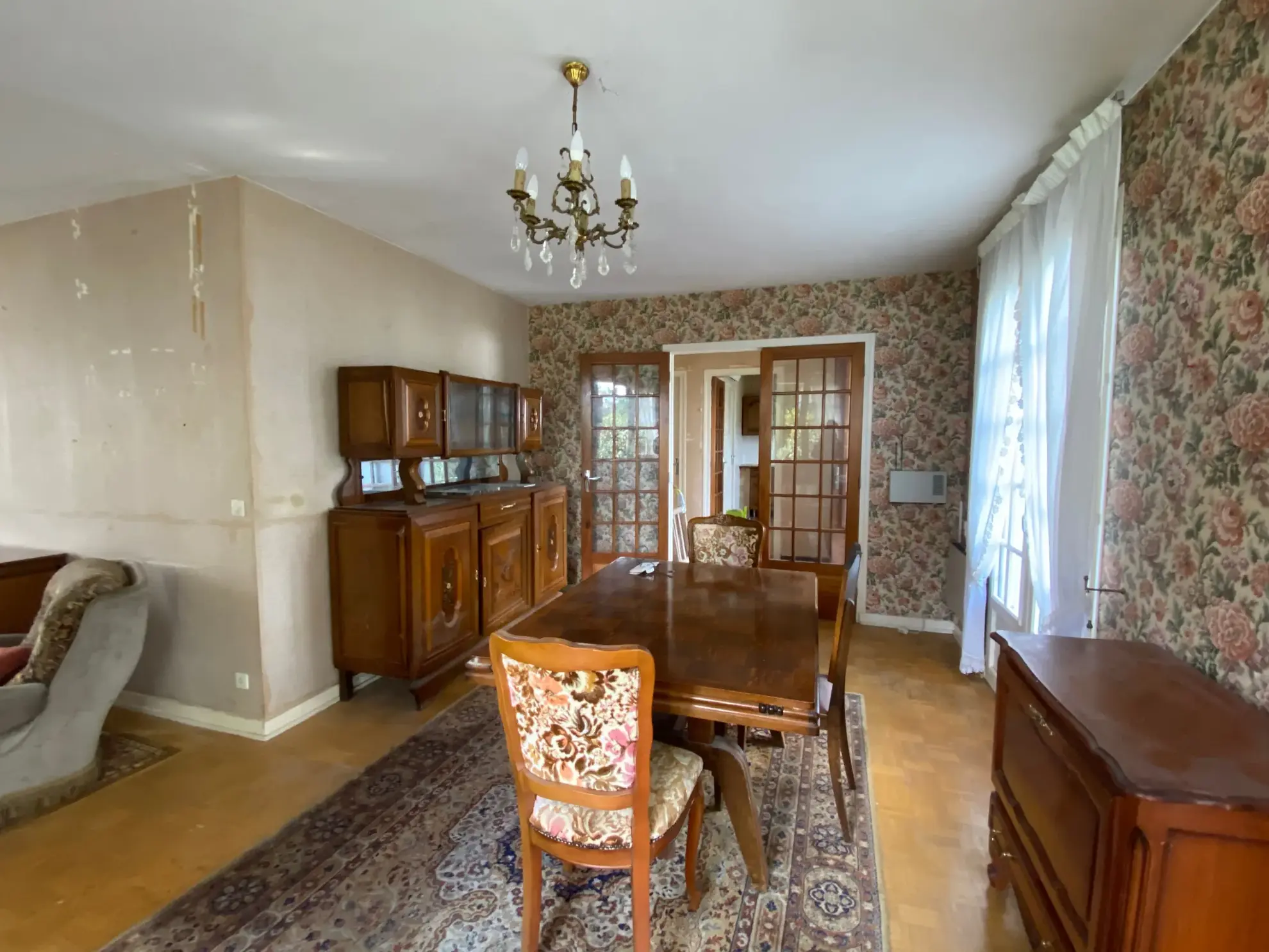 Maison de plain-pied confortable avec jardin à Decize - 2 chambres et garage 